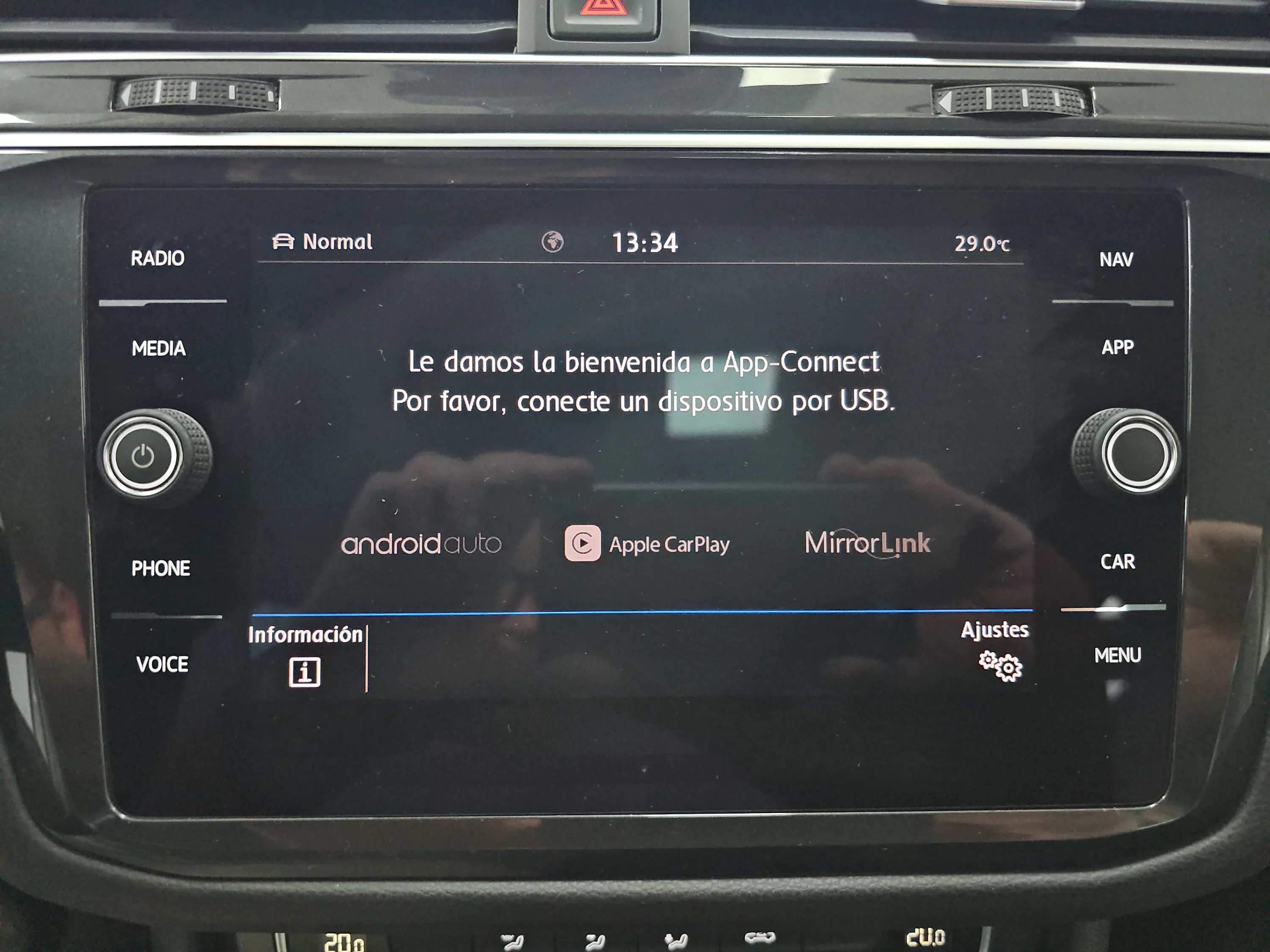 Volkswagen Tiguan Advance 1.5 TSI - foto 28