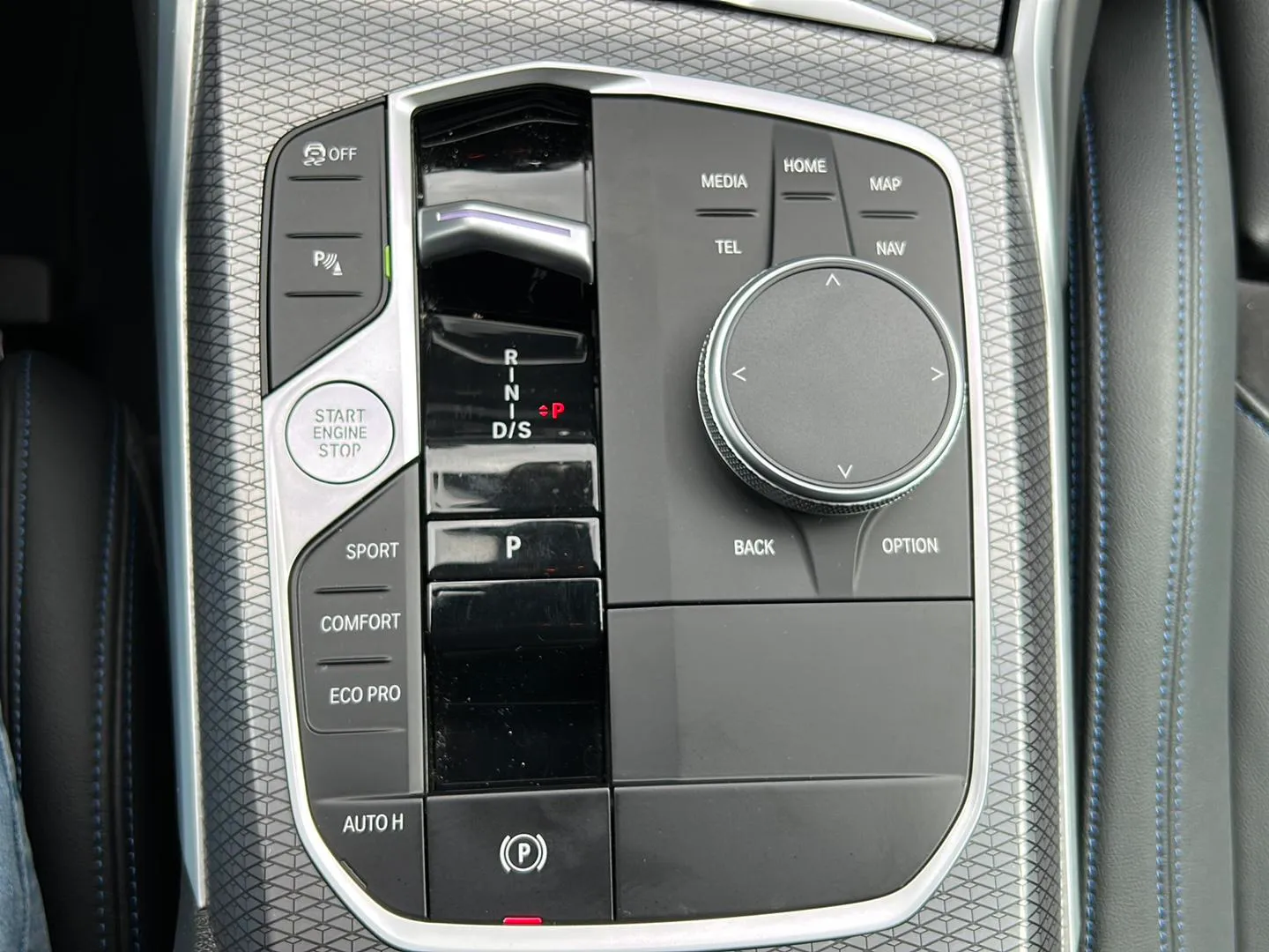 BMW Serie 3 318d - foto 22