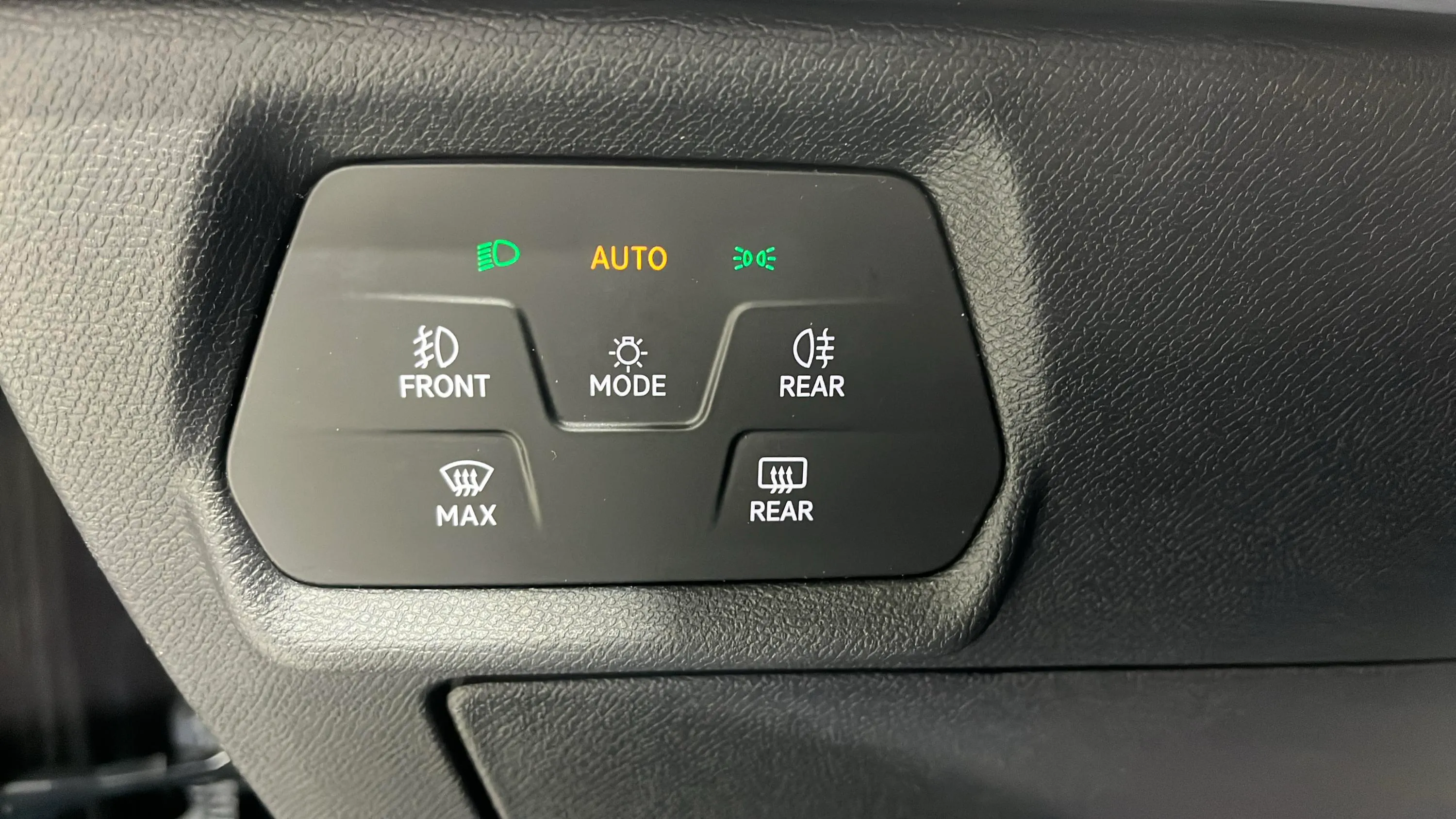 SEAT León 1.5 eTSI DSG-7 FR - foto 15