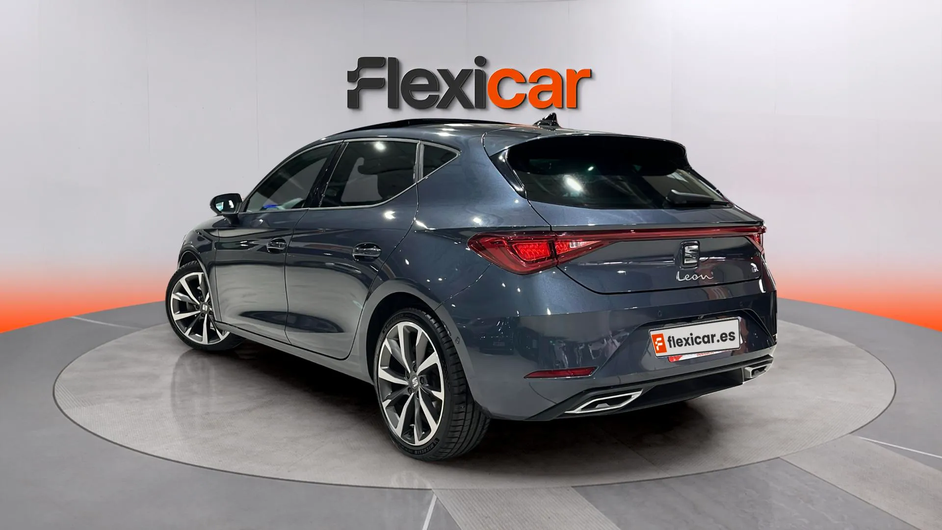 SEAT León 1.5 eTSI DSG-7 FR - foto 6