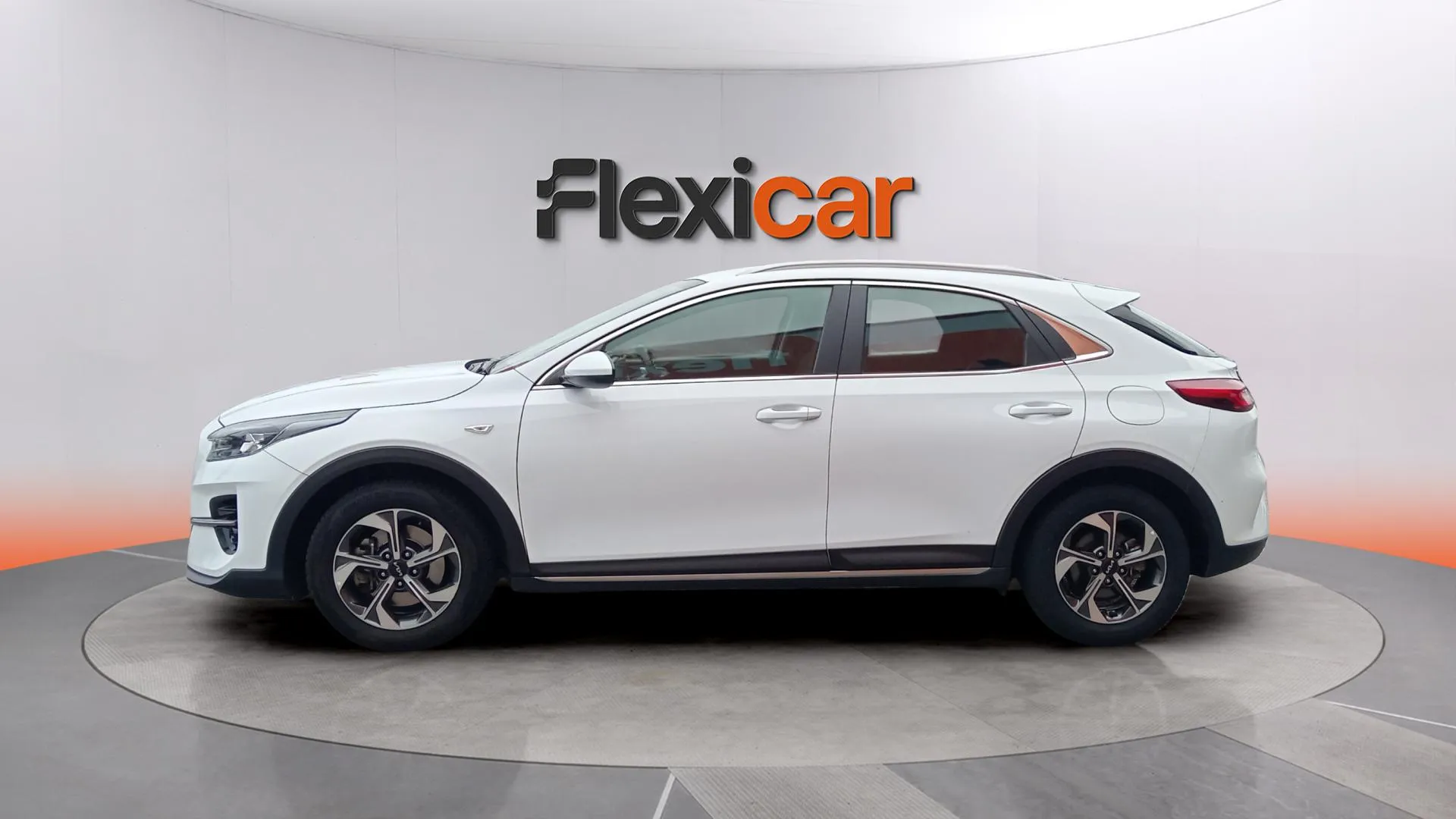 Kia XCeed 1.0 T-GDi Concept - foto 4