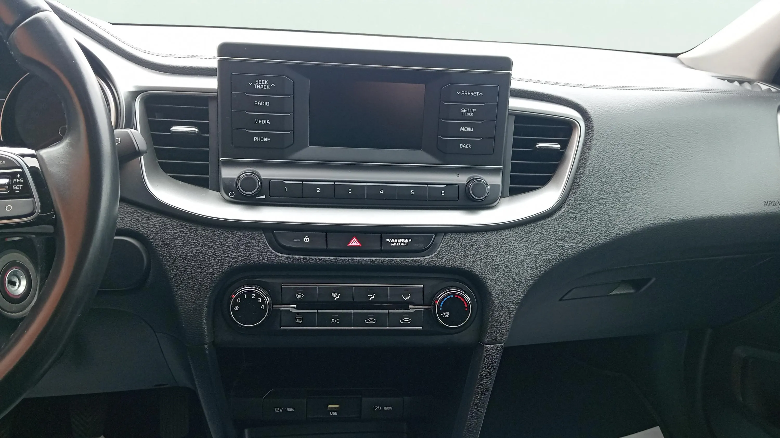 Kia XCeed 1.0 T-GDi Concept - foto 16