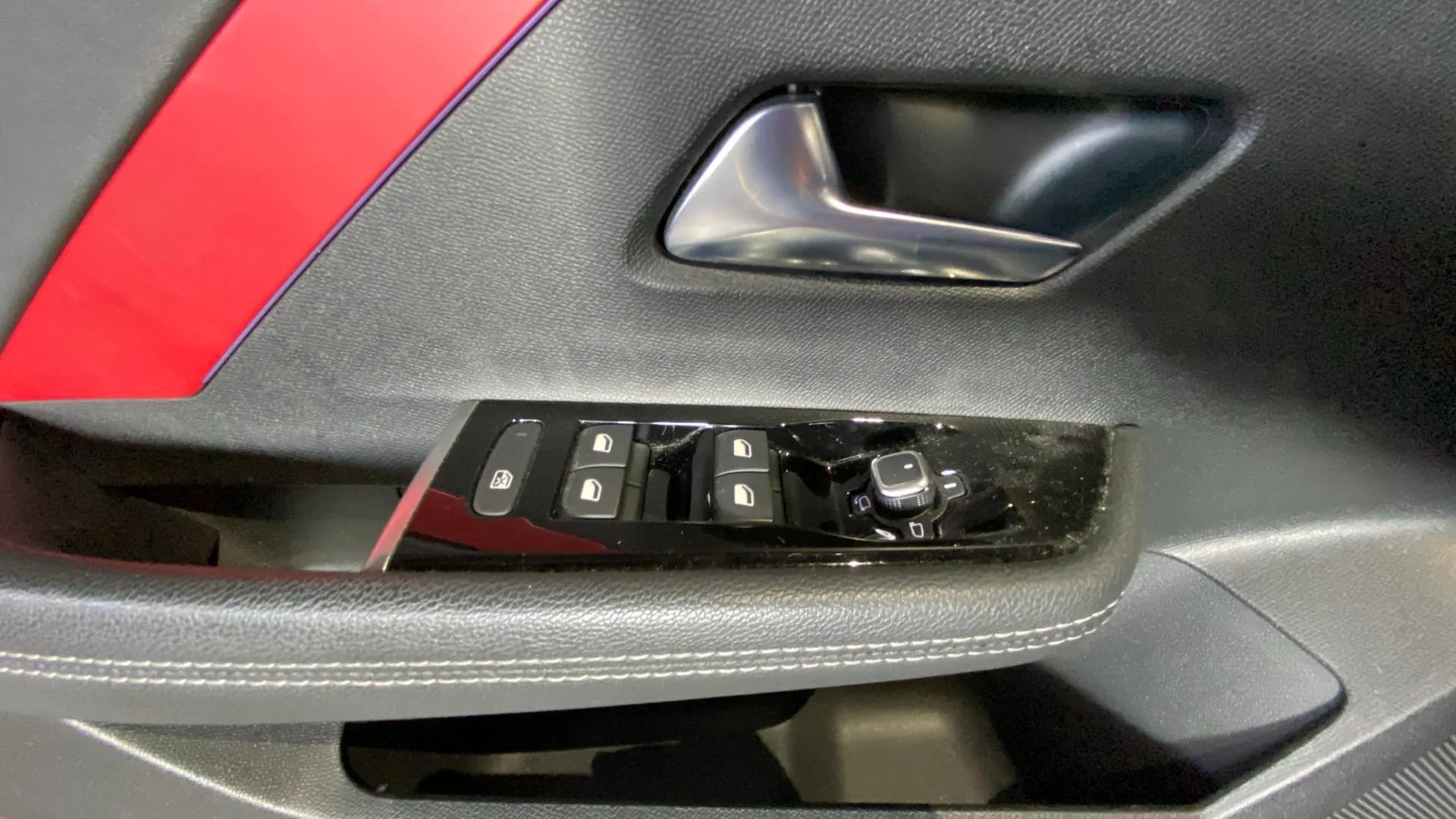 Opel Astra 1.6T Hybrid Elegance - foto 35