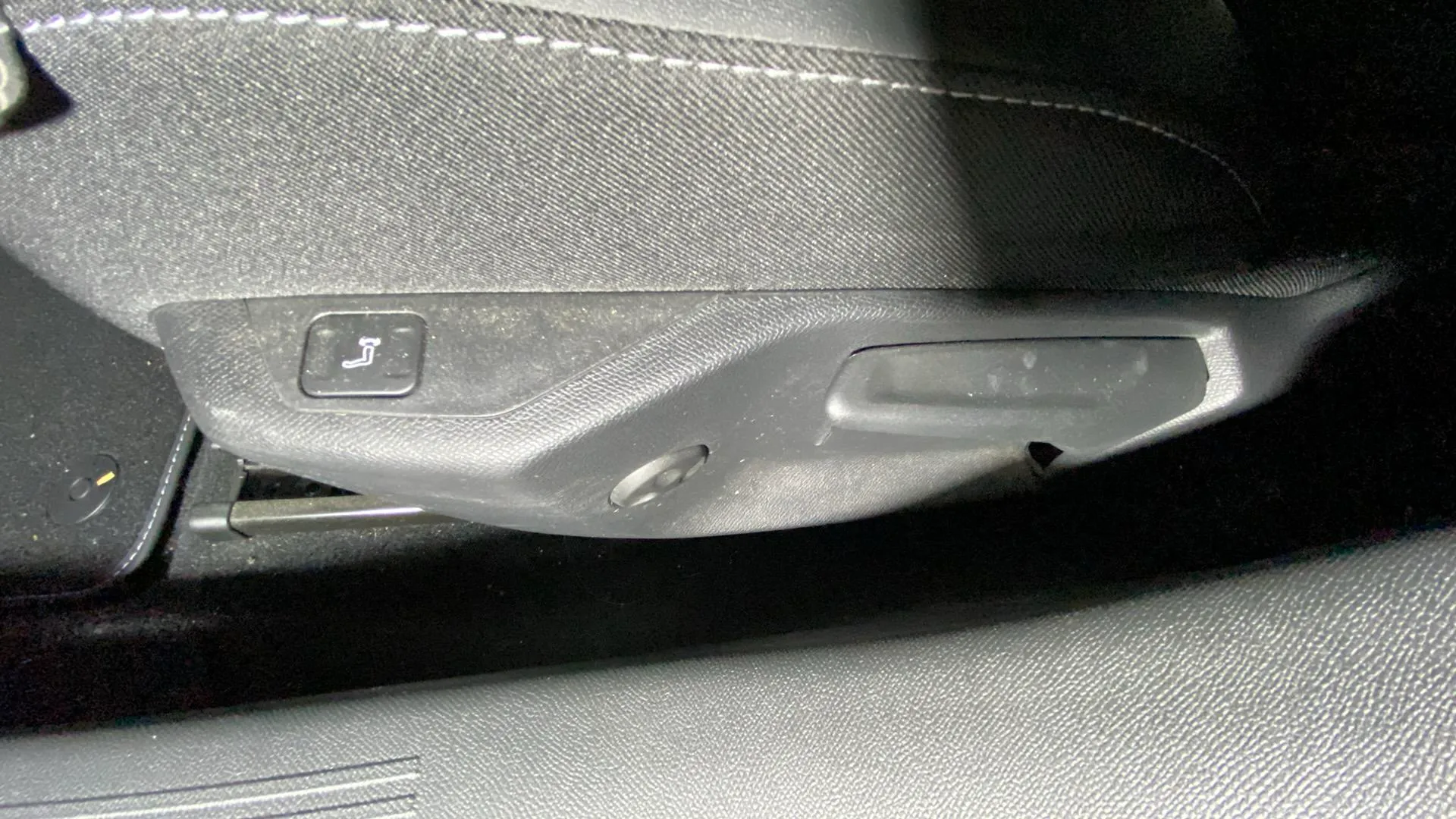 Opel Astra 1.6T Hybrid Elegance - foto 36