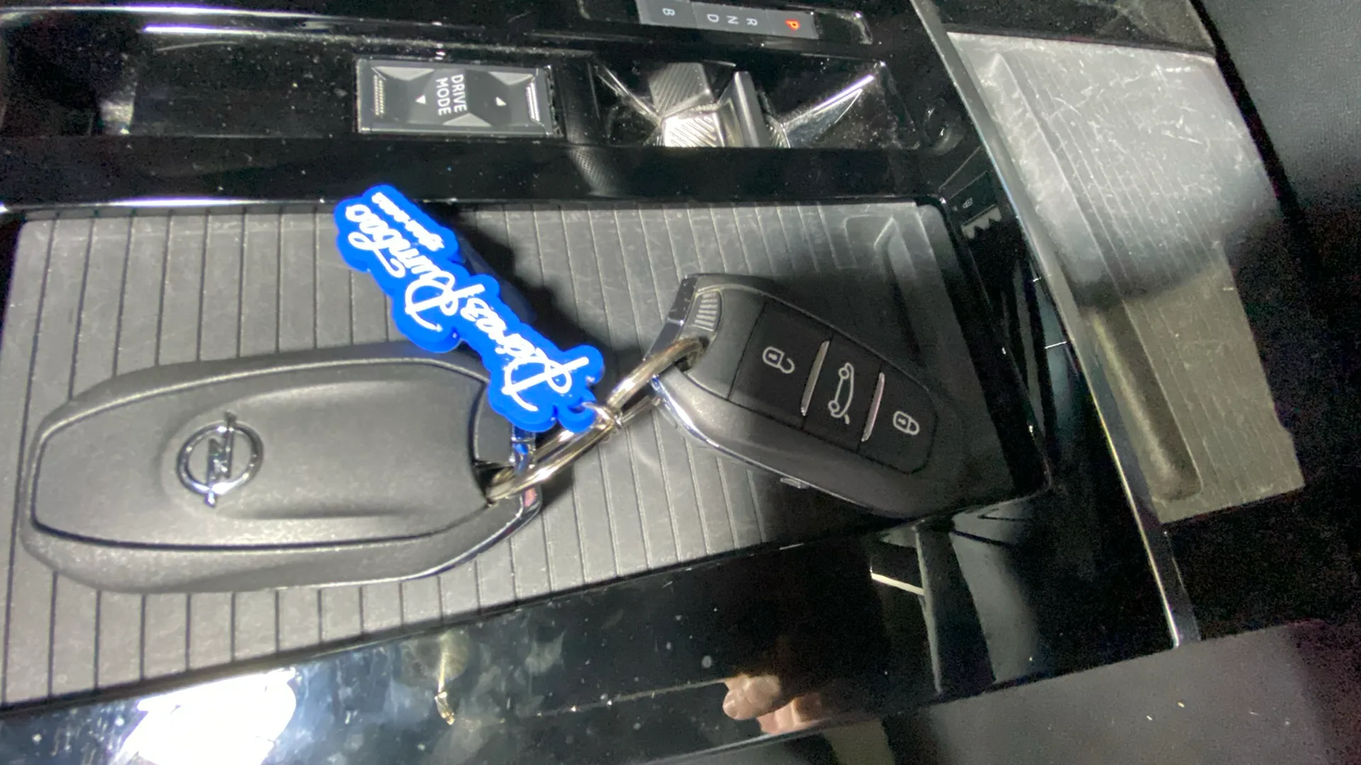 Opel Astra 1.6T Hybrid Elegance - foto 24