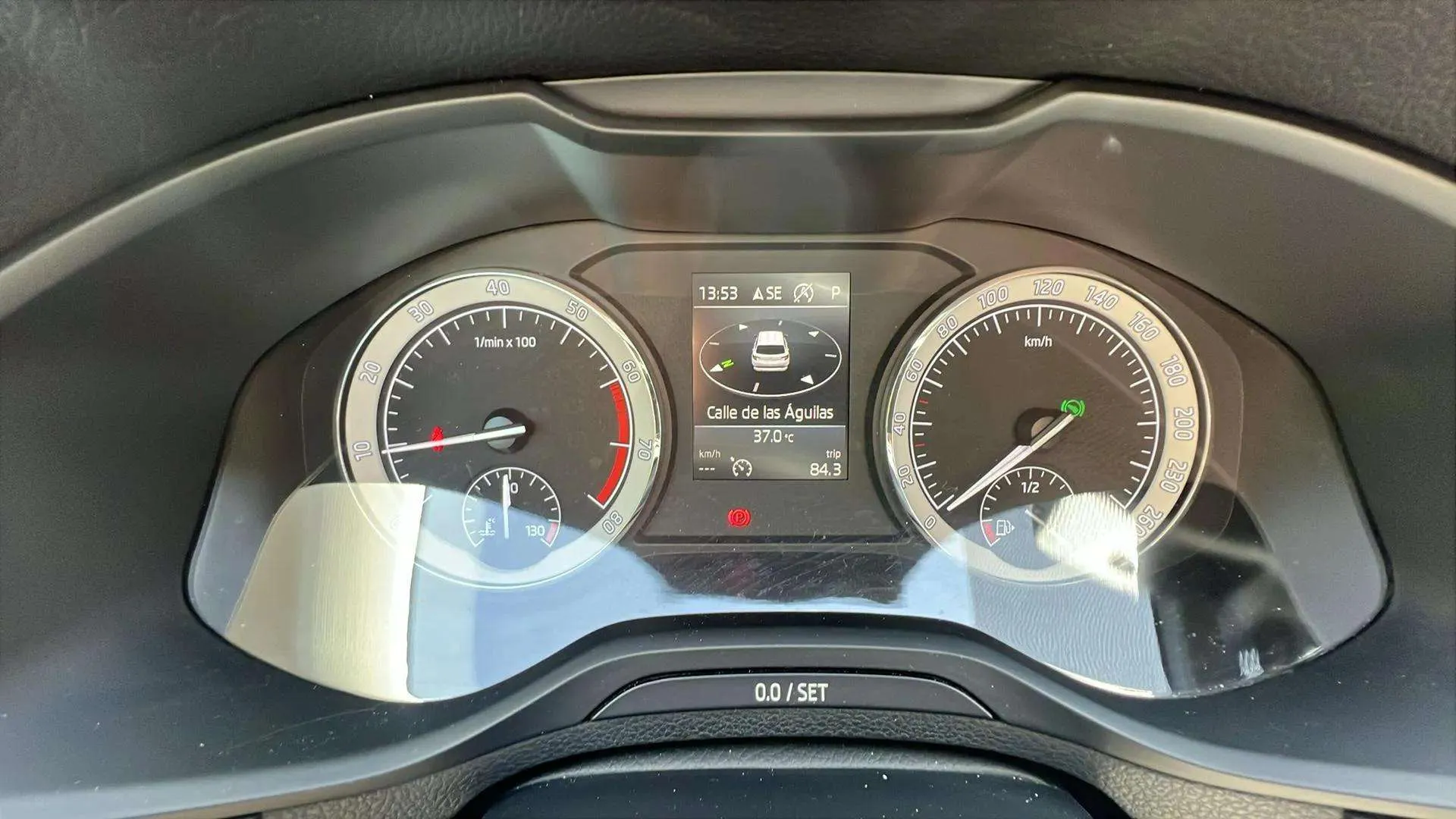 Škoda Karoq 1.5 TSI DSG ACT Ambition - foto 12