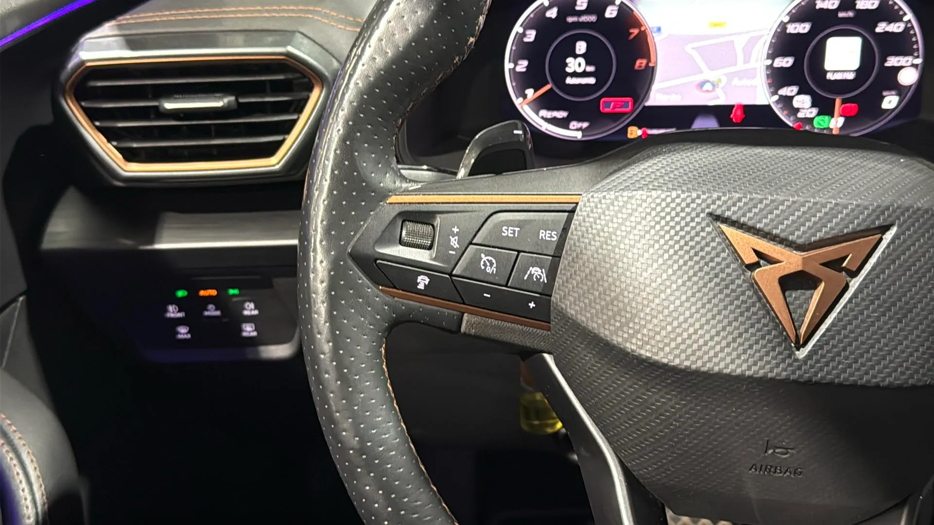 Cupra Formentor 2.0 TSI 4Drive DSG - foto 13