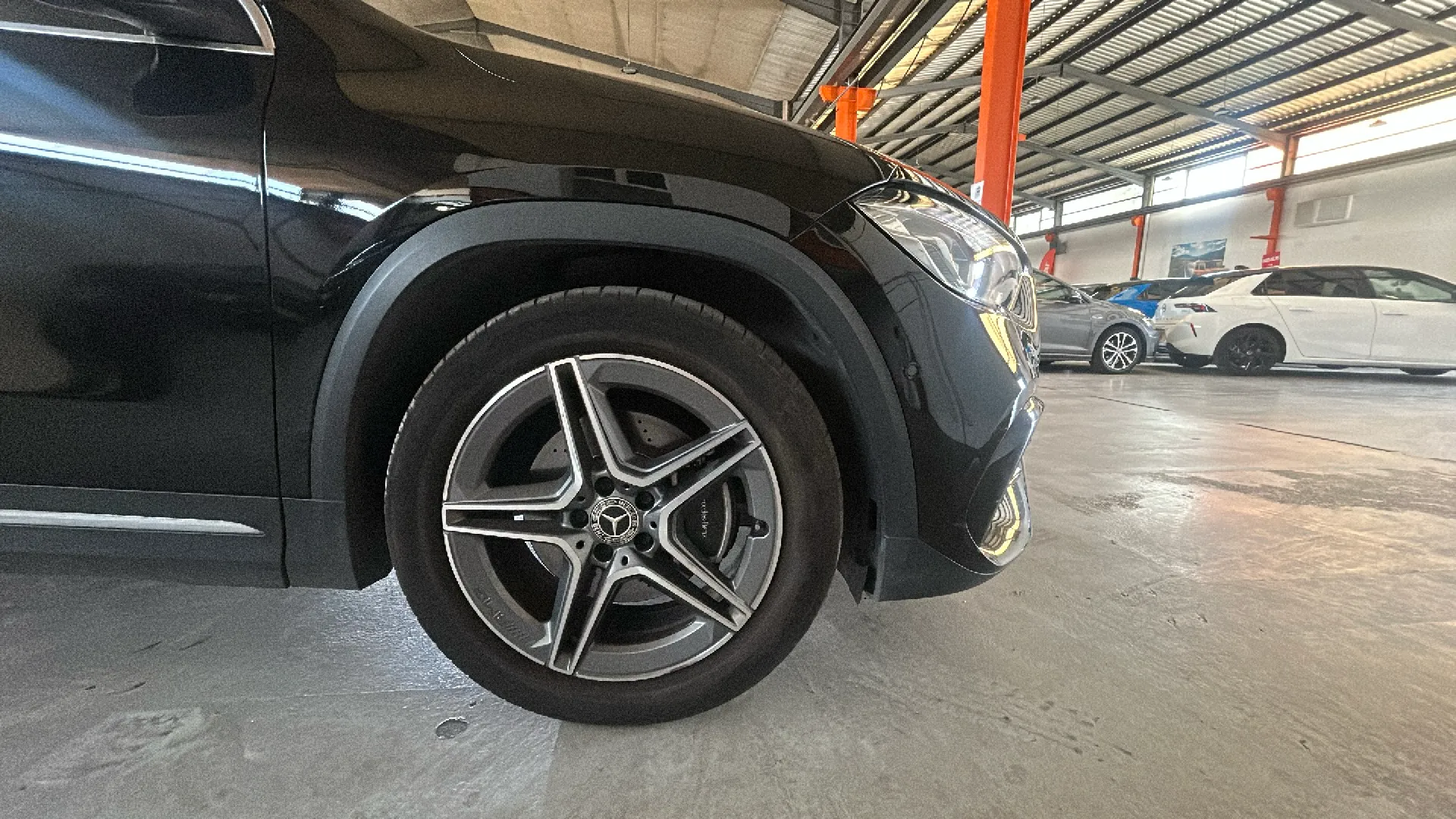 Mercedes-Benz GLA 200 D - foto 9