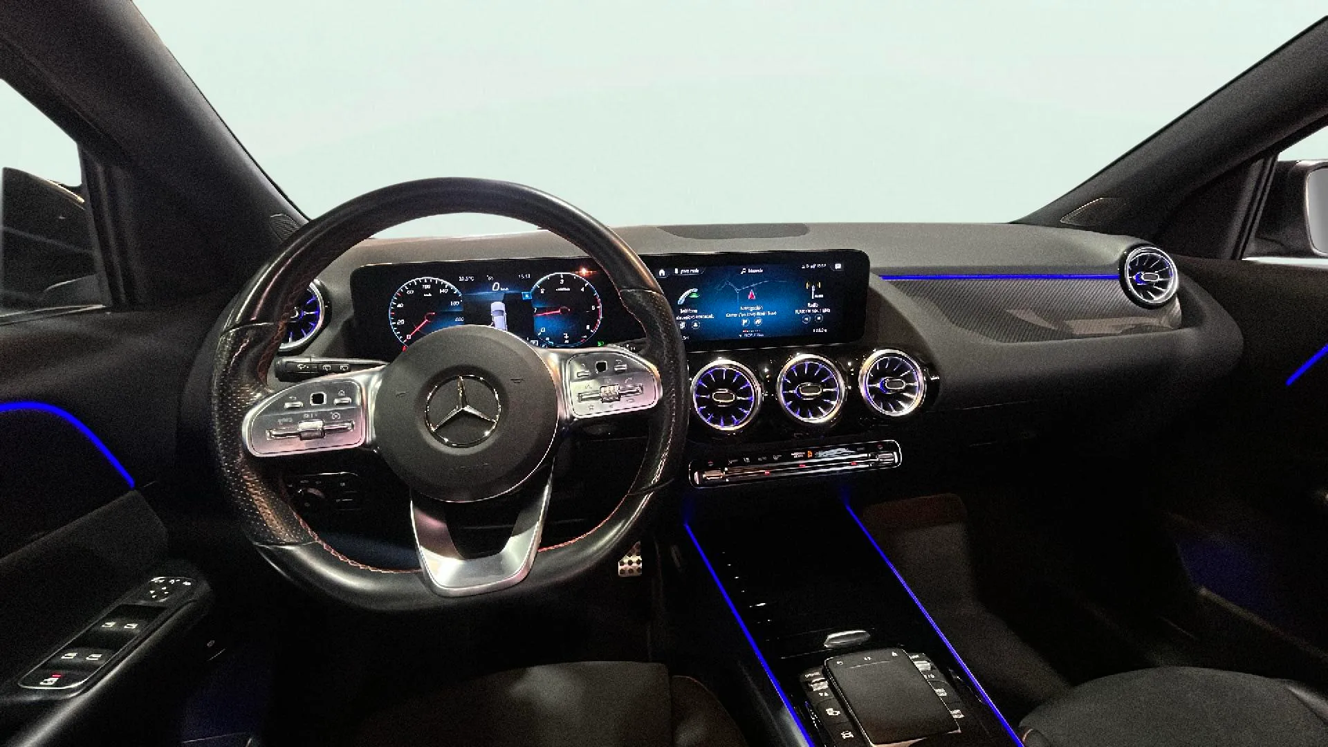 Mercedes-Benz GLA 200 D - foto 15