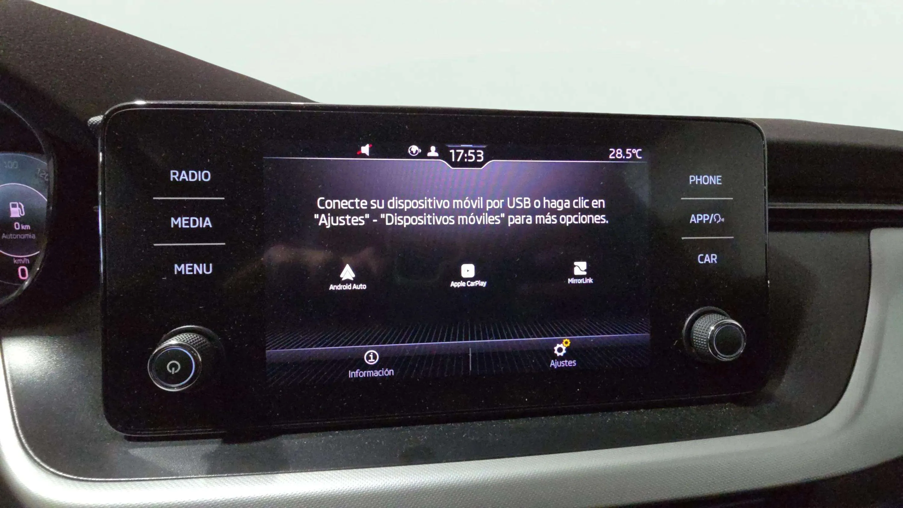 Škoda Scala 1.0 TSI Ambition - foto 18