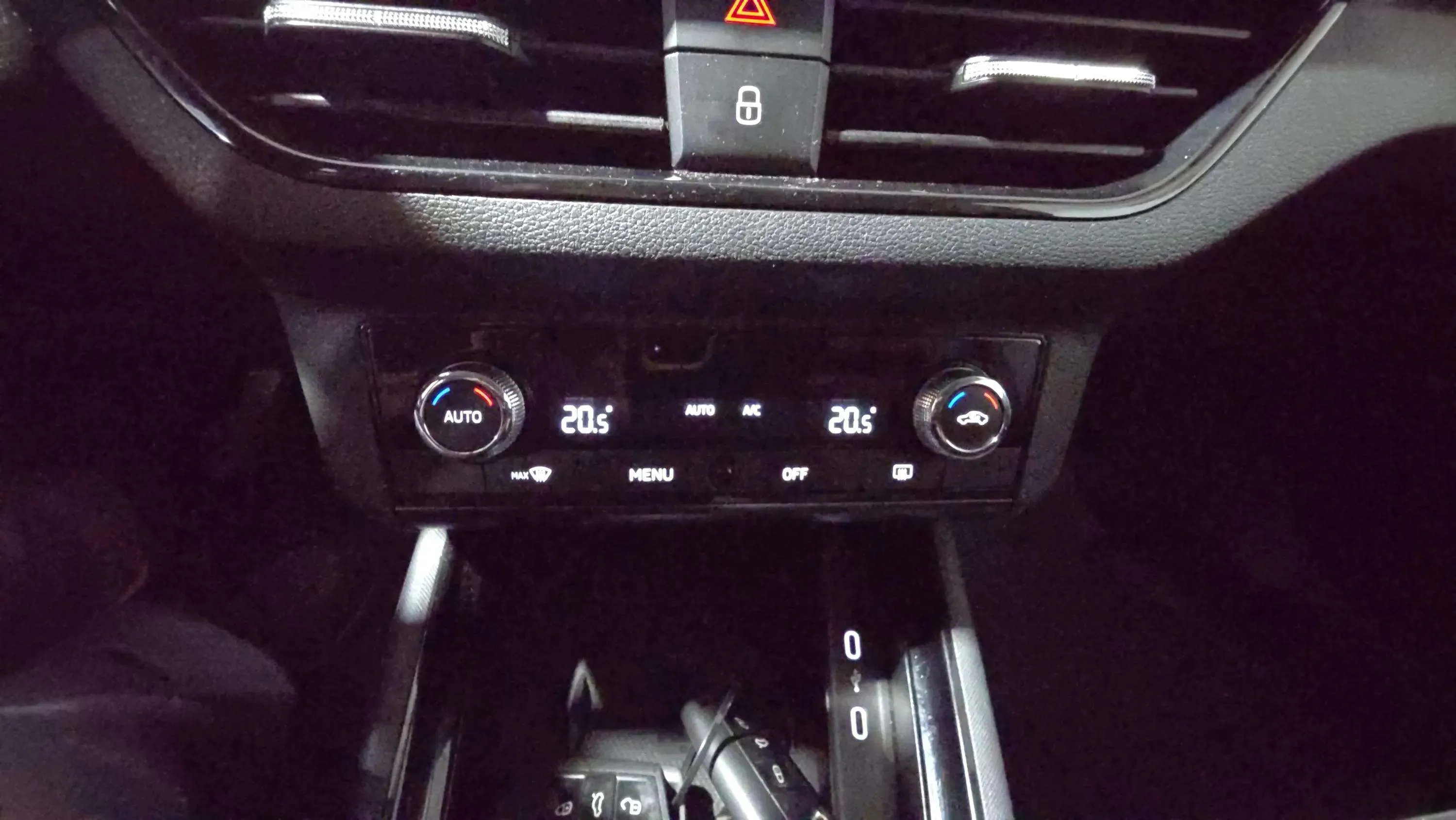 Škoda Scala 1.0 TSI Ambition - foto 22
