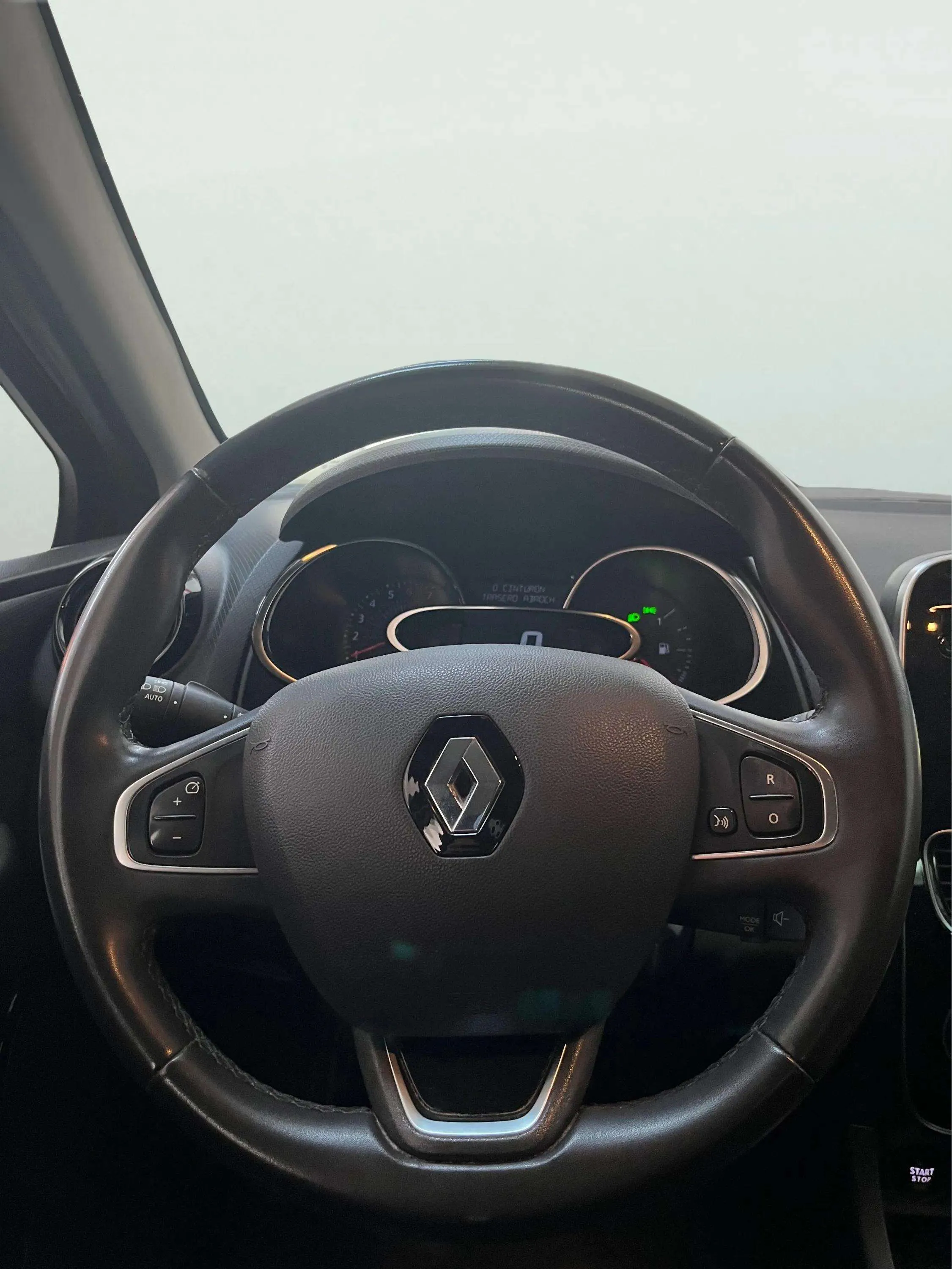 Renault Clio Intens TCe - foto 15
