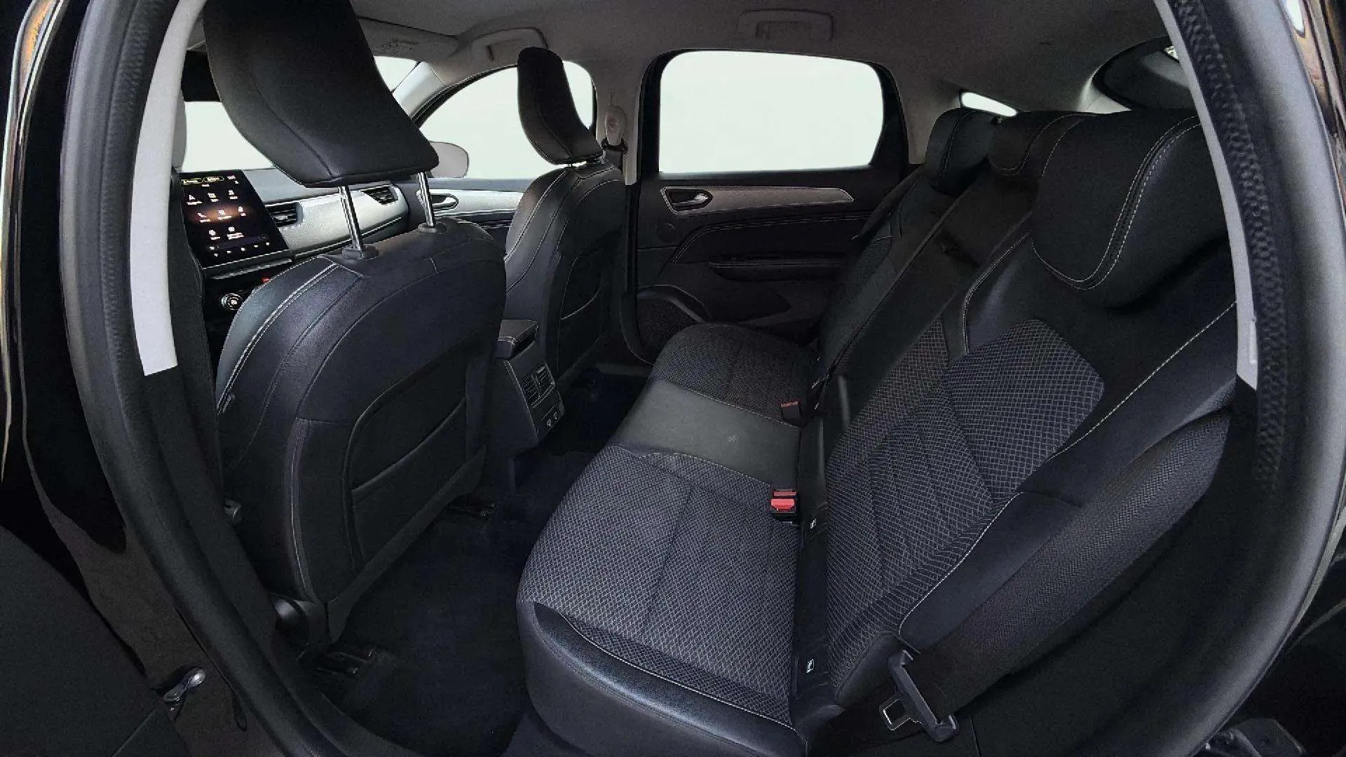 Renault Arkana Techno TCe EDC mild hybrid - foto 22