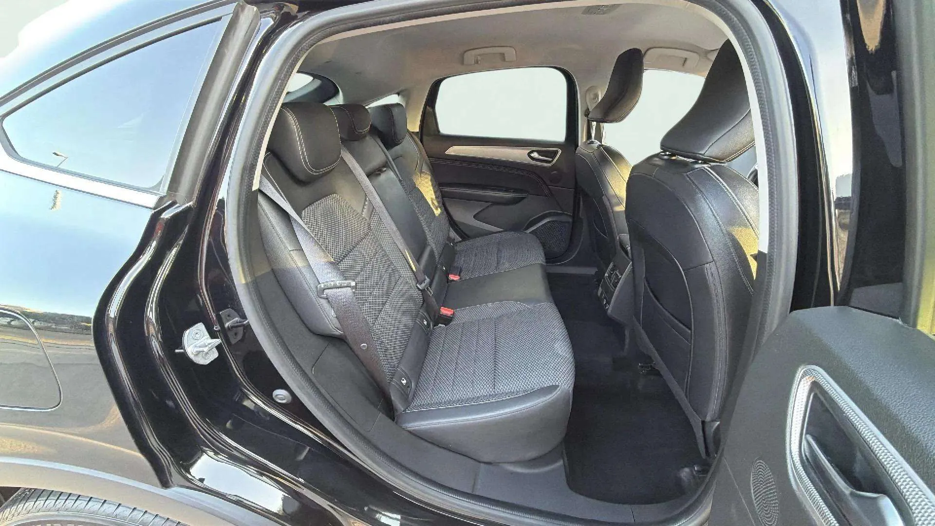 Renault Arkana Techno TCe EDC mild hybrid - foto 23