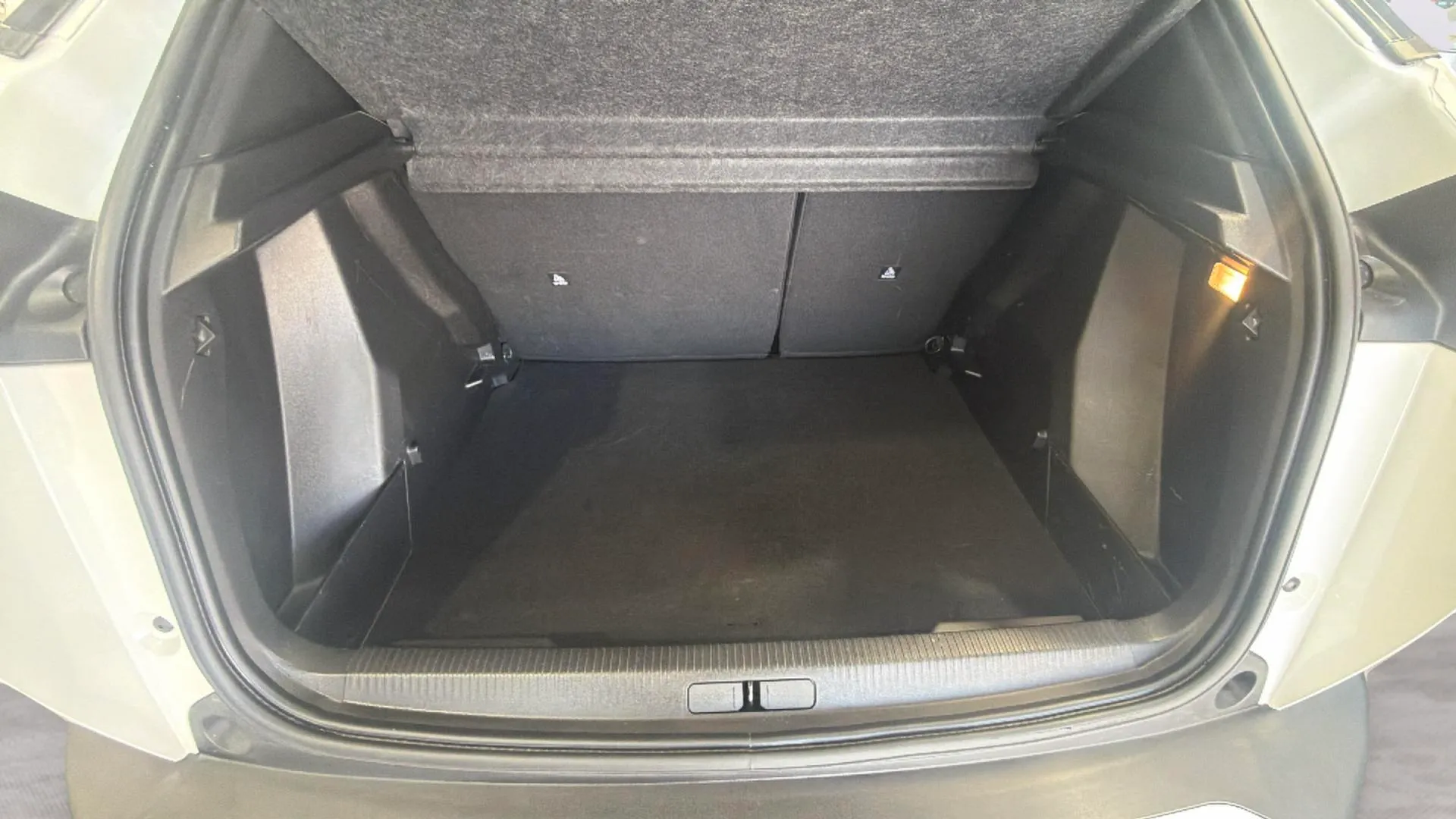 Peugeot 2008 Active Pack PureTech 100 BVM6 - foto 22