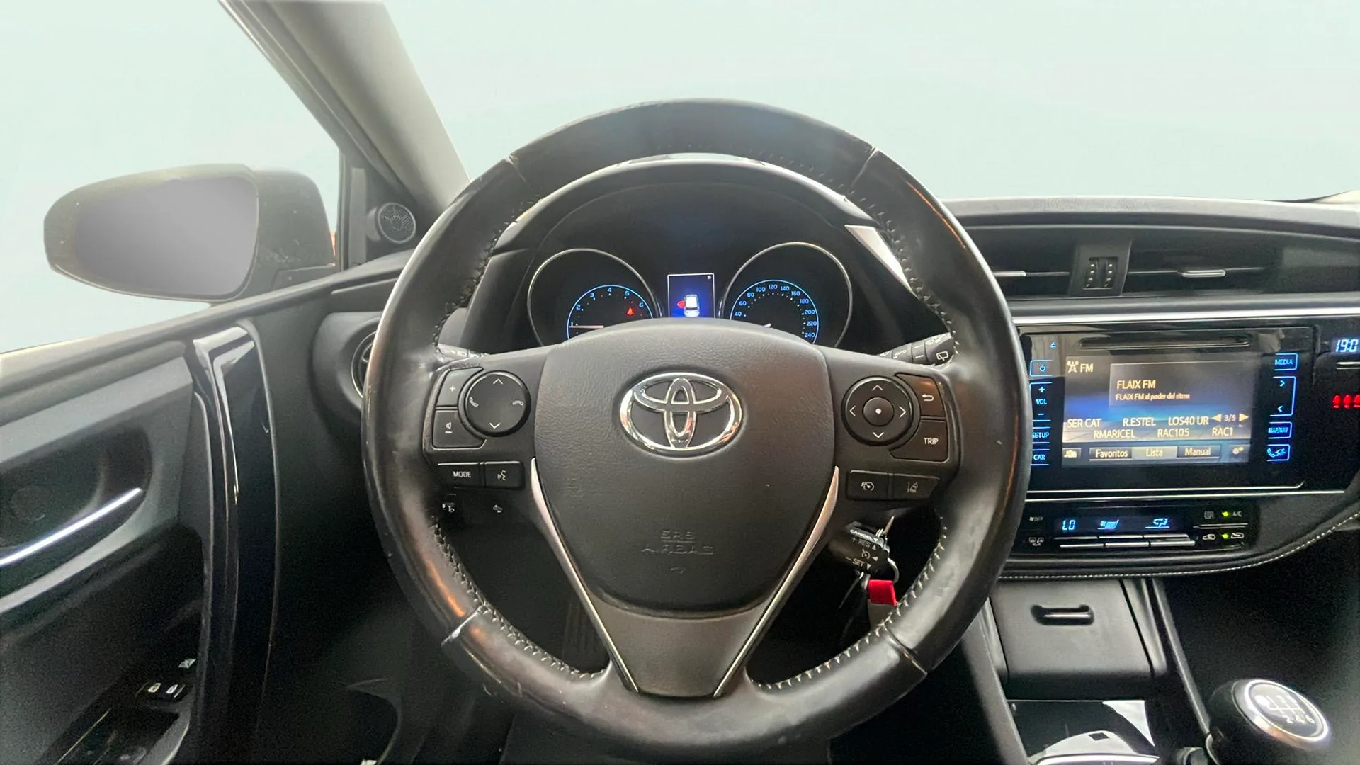 Toyota Auris 1.2 120T Active - foto 15