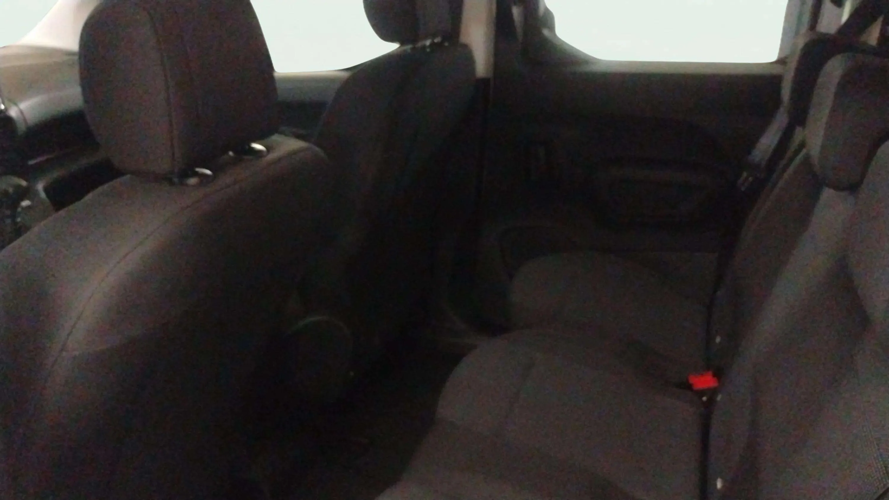 Peugeot Rifter Allure BlueHDi 100 - foto 17
