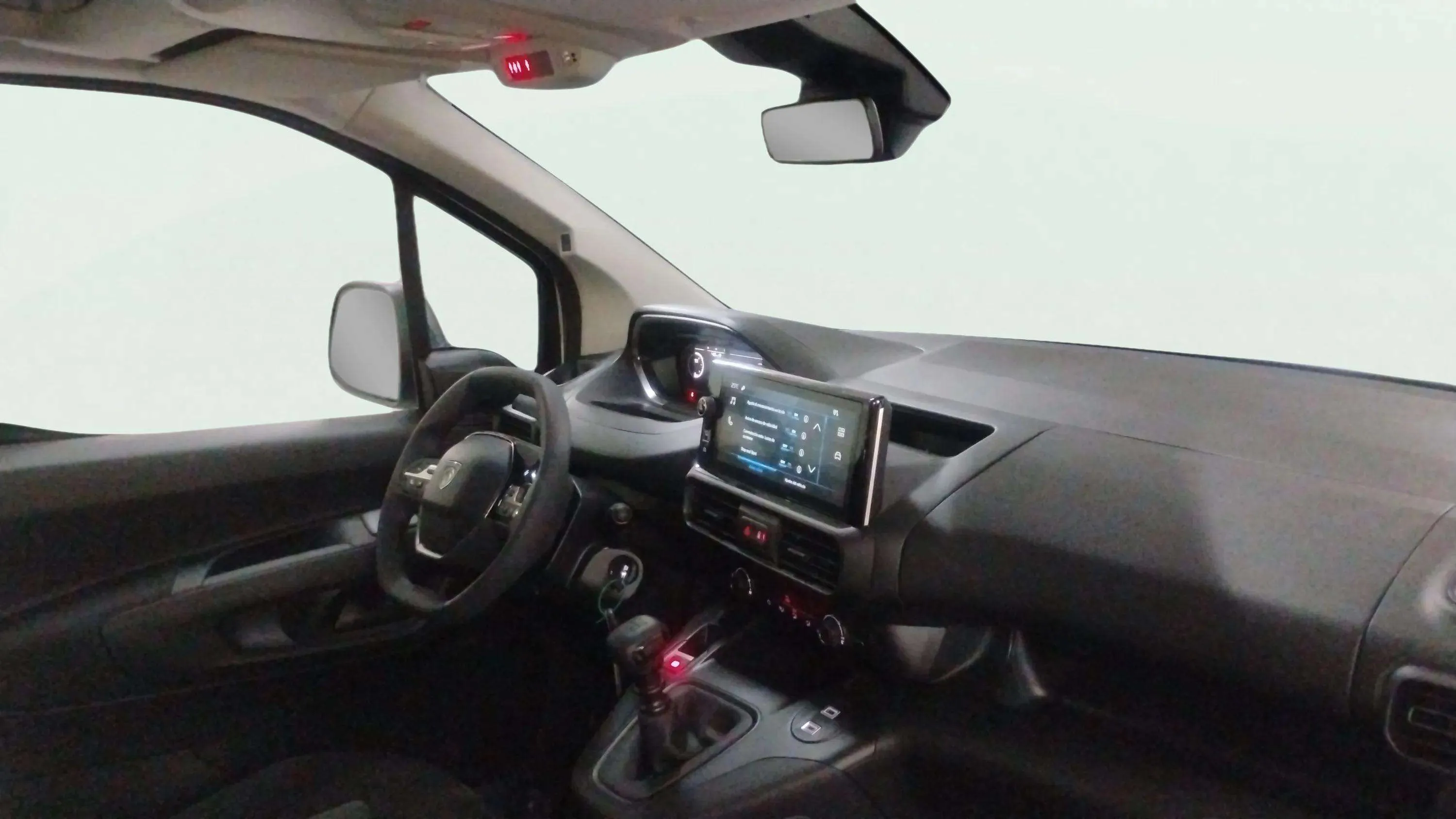 Peugeot Rifter Allure BlueHDi 100 - foto 22