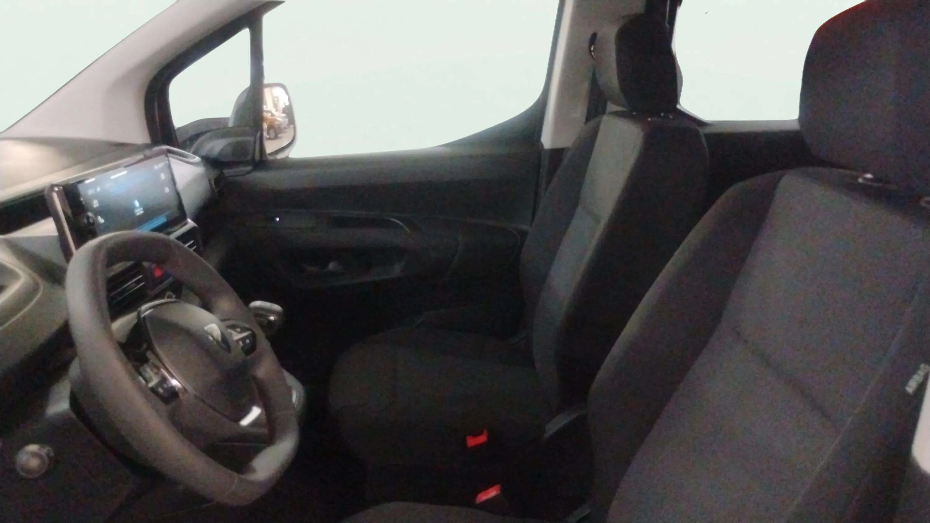 Peugeot Rifter Allure BlueHDi 100 - foto 14