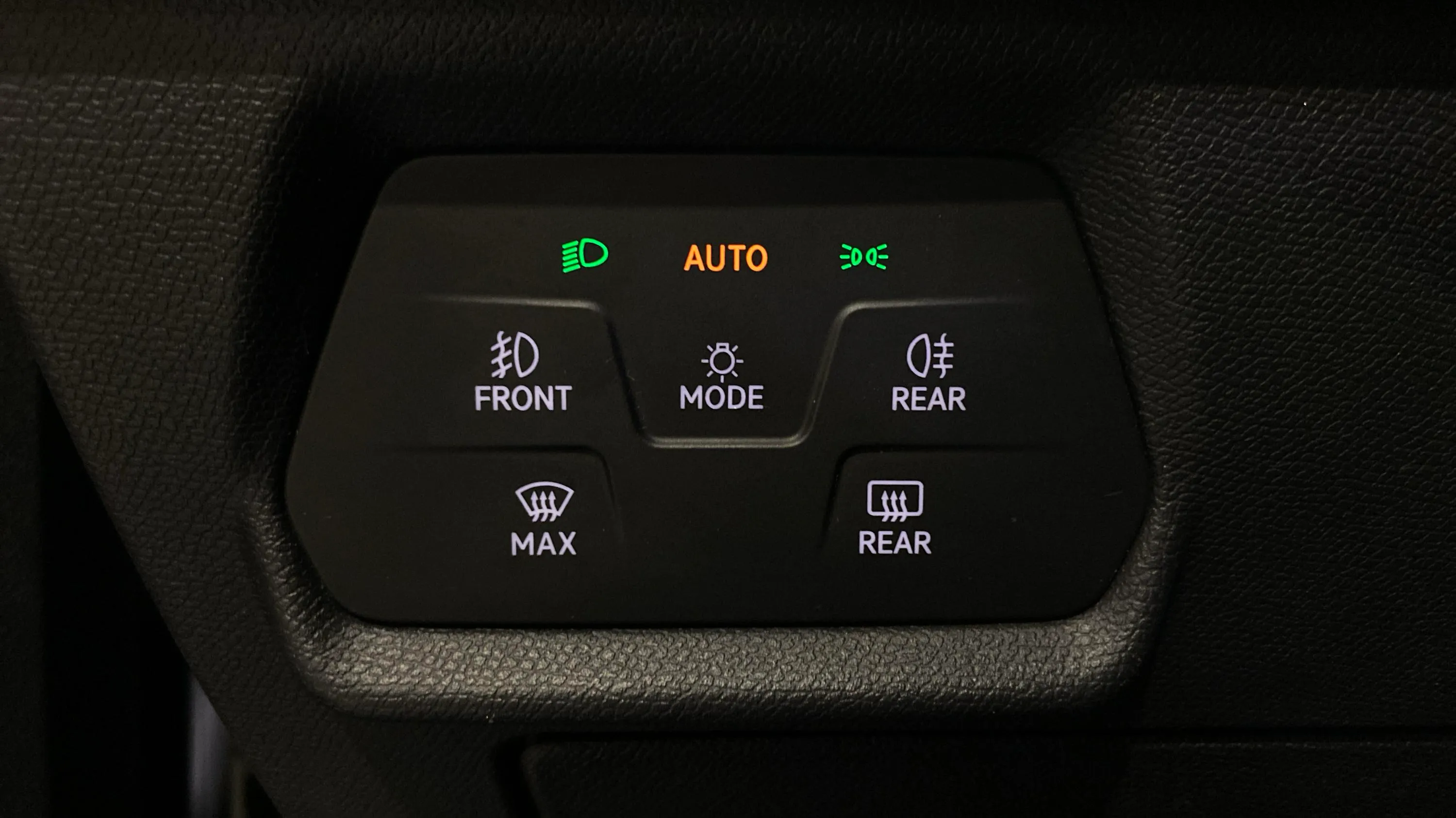 Cupra Formentor 1.5 TSI DSG - foto 19