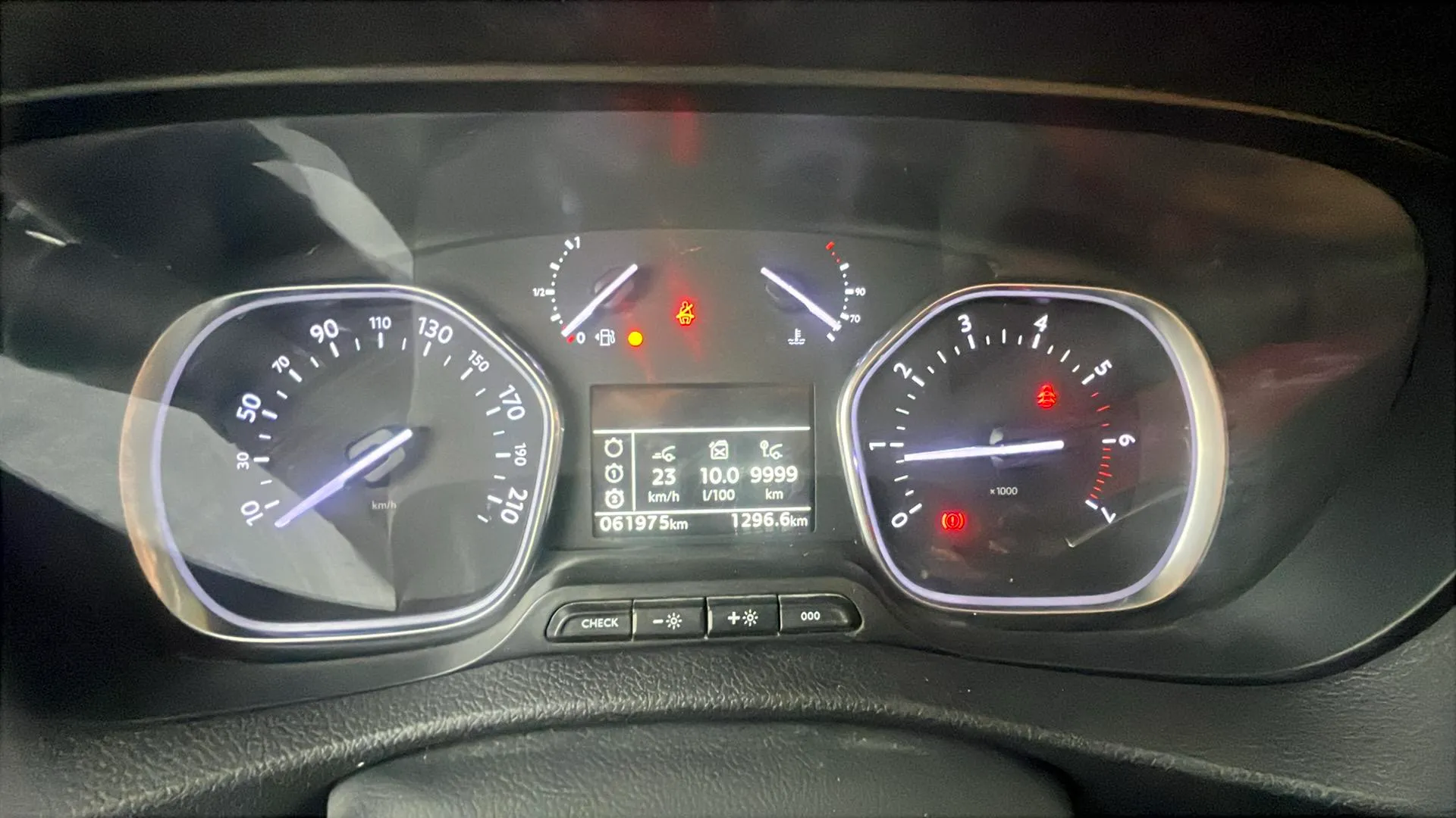 Citroën Jumpy 1499 cm³ - foto 13