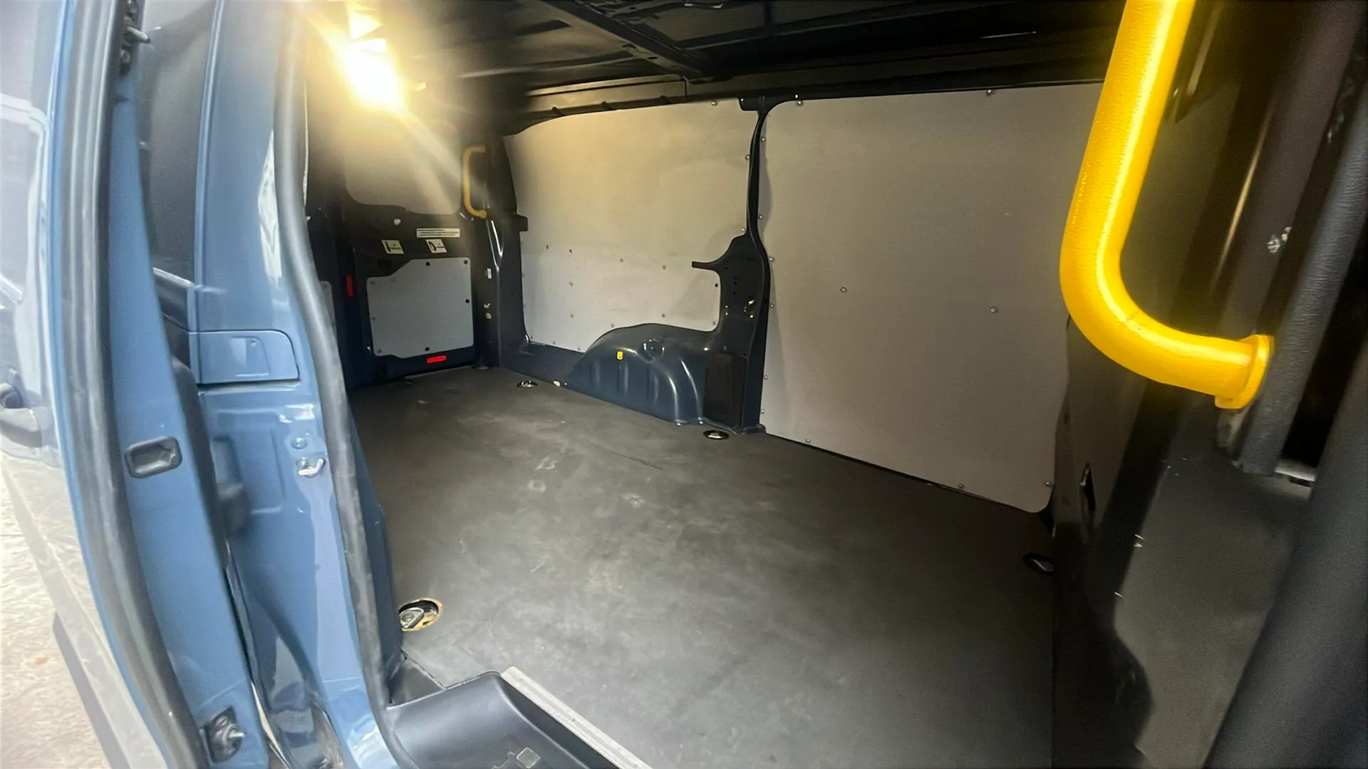 Citroën Jumpy 1499 cm³ - foto 15