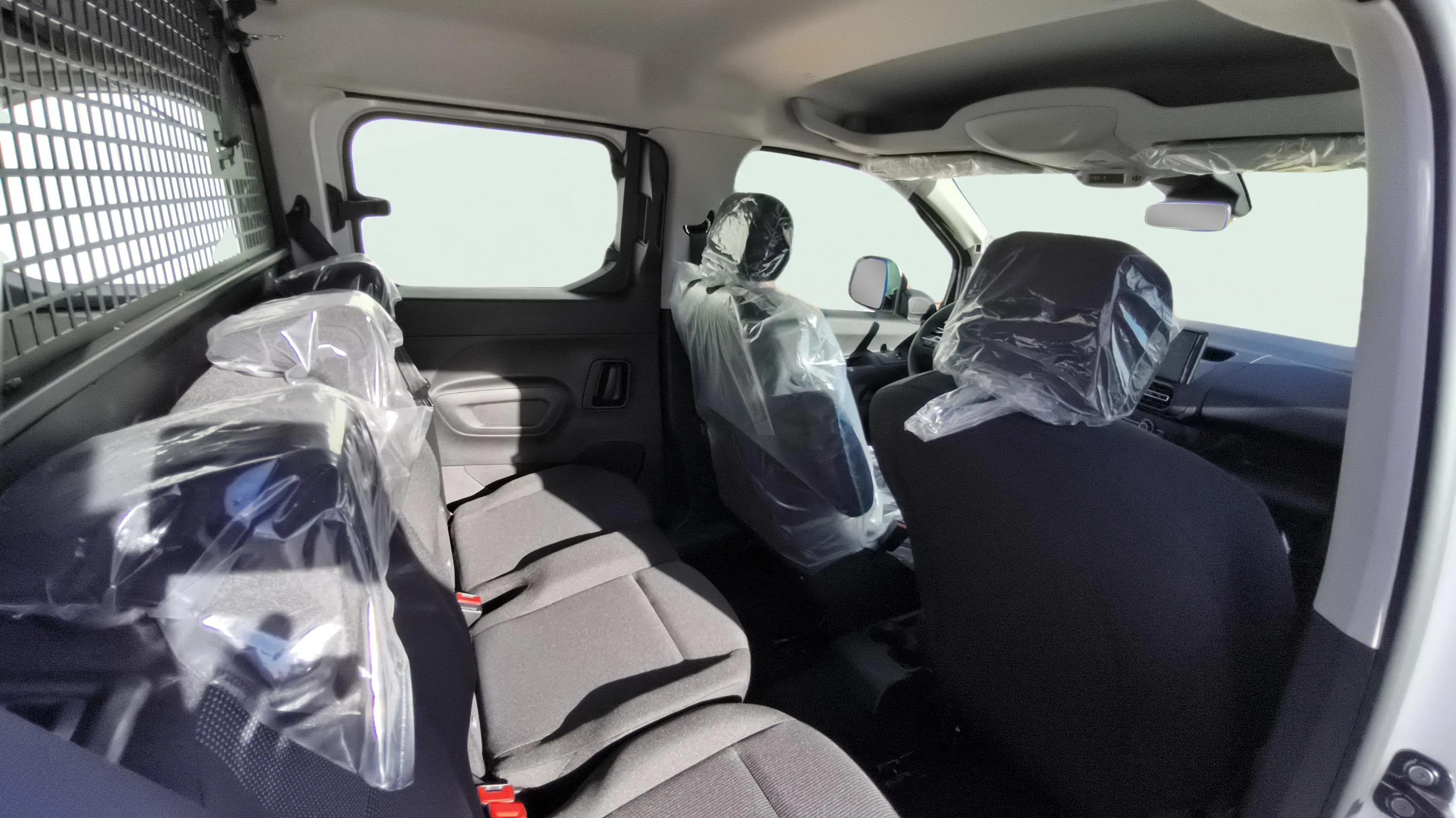 Peugeot Rifter Allure BlueHDi 100 - foto 20
