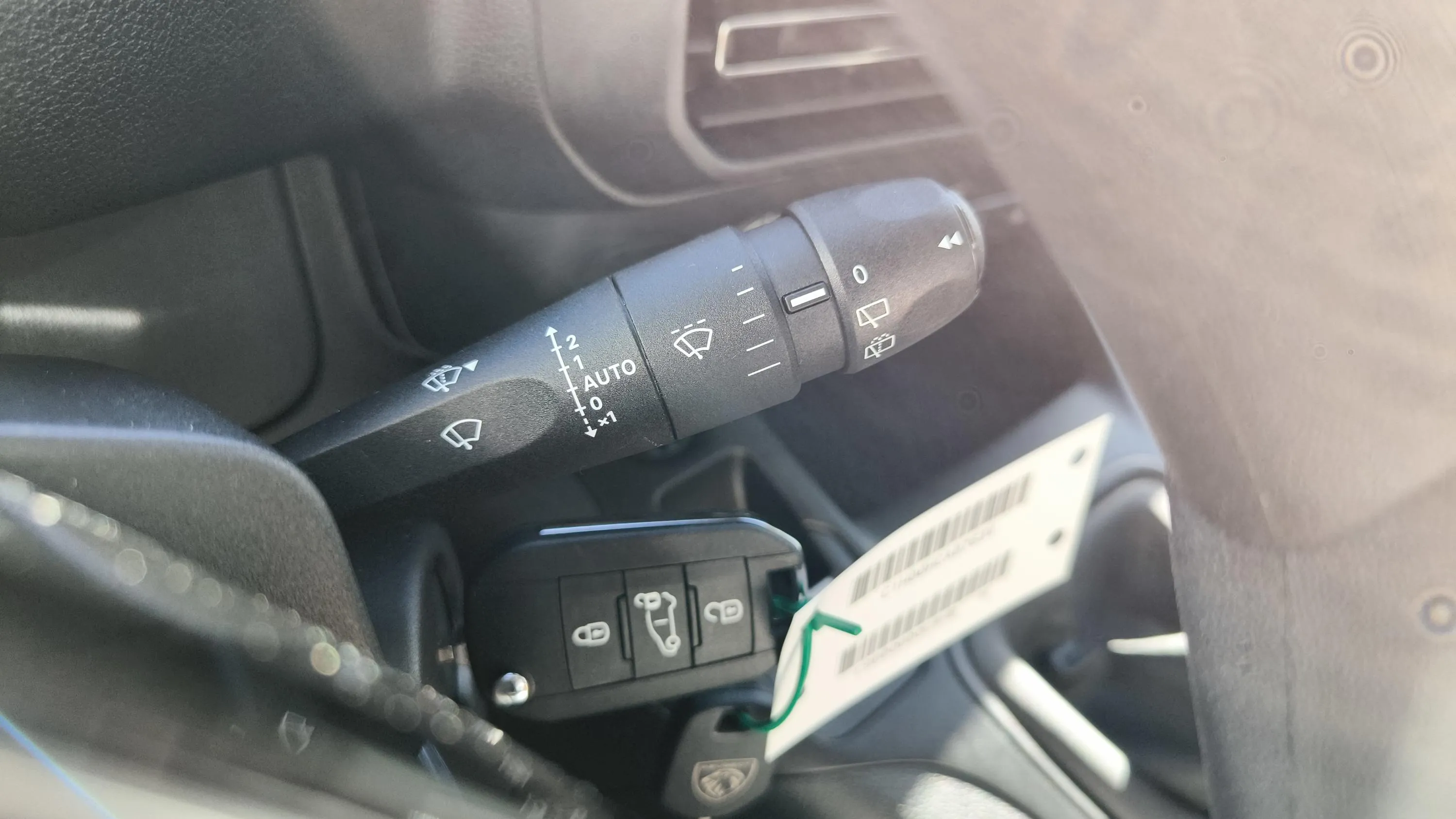 Peugeot Rifter Allure BlueHDi 100 - foto 42