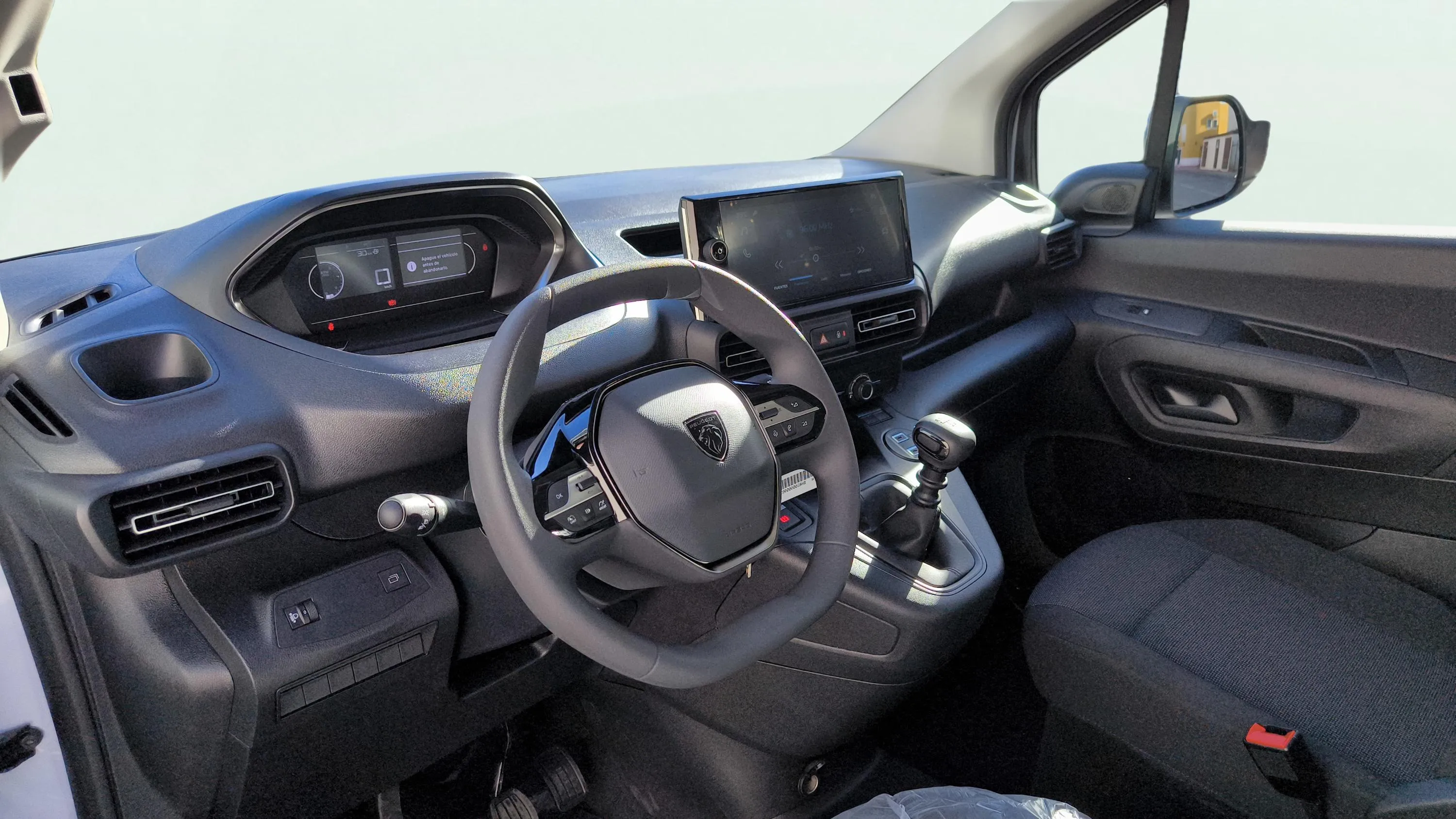 Peugeot Rifter Allure BlueHDi 100 - foto 34