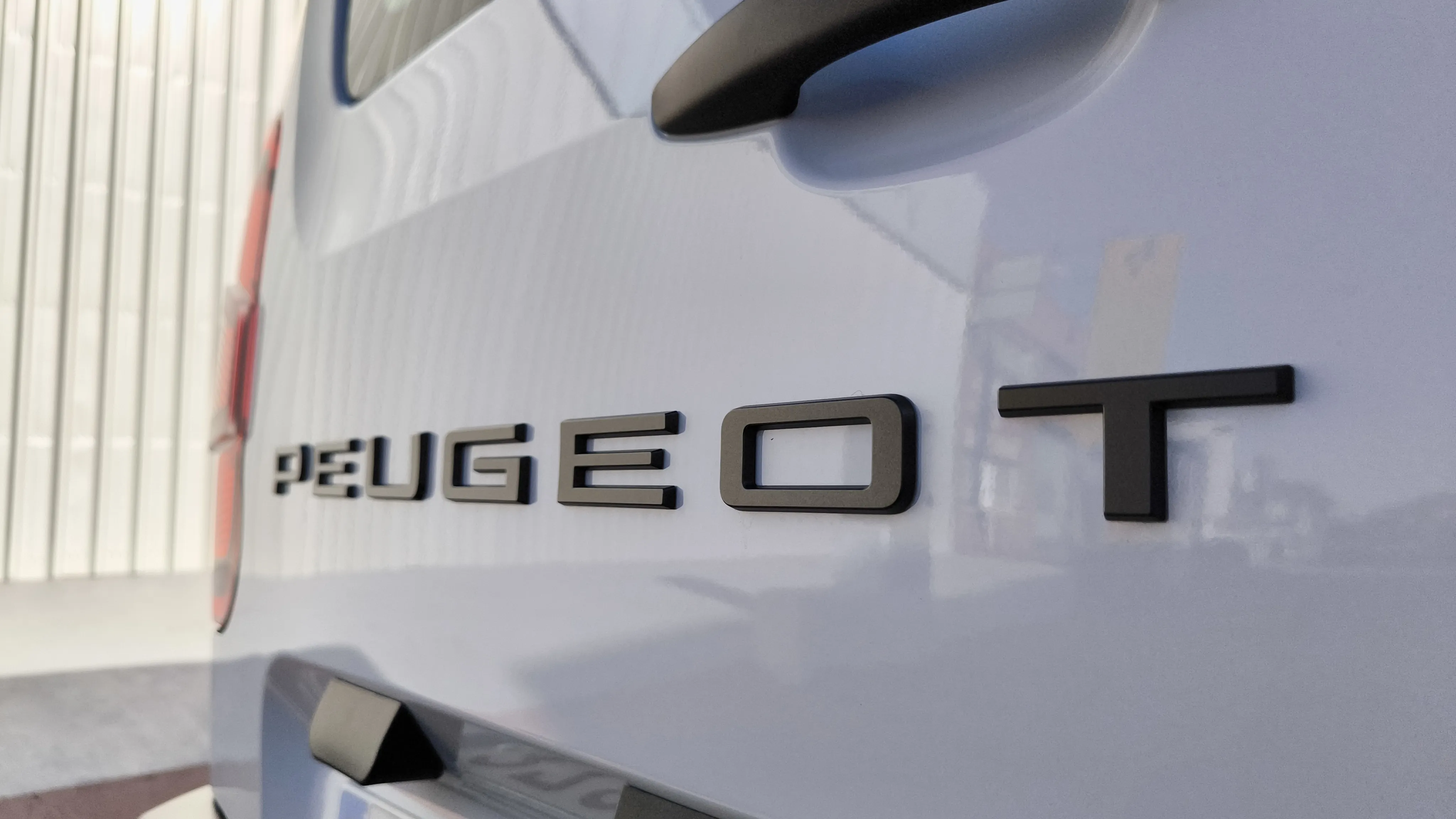 Peugeot Rifter Allure BlueHDi 100 - foto 23