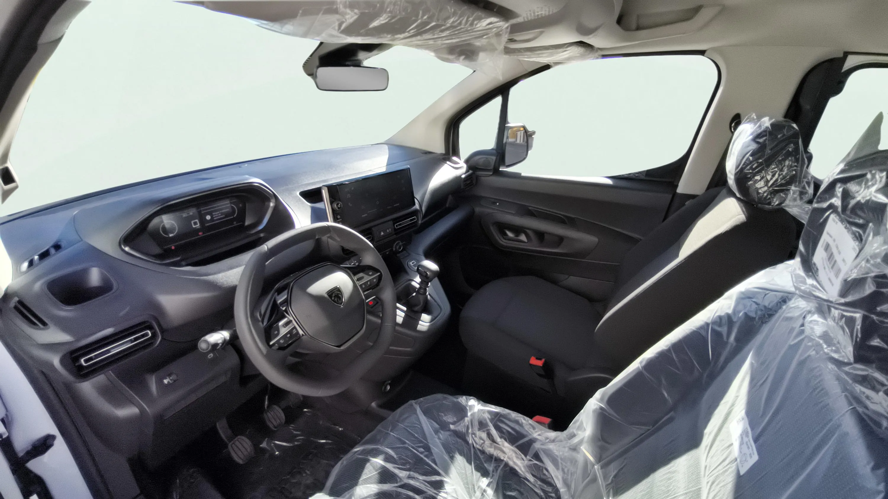 Peugeot Rifter Allure BlueHDi 100 - foto 35
