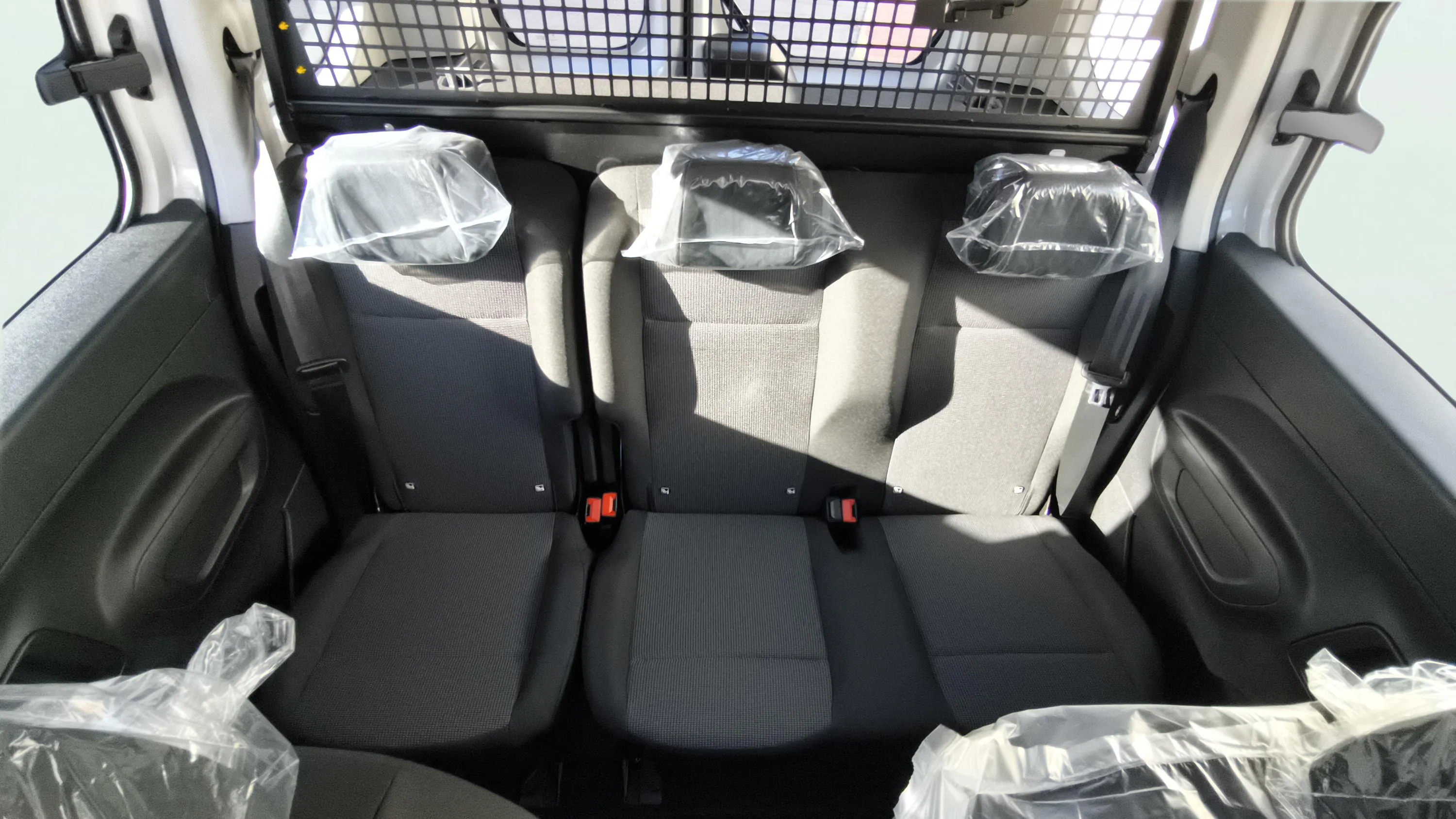 Peugeot Rifter Allure BlueHDi 100 - foto 12