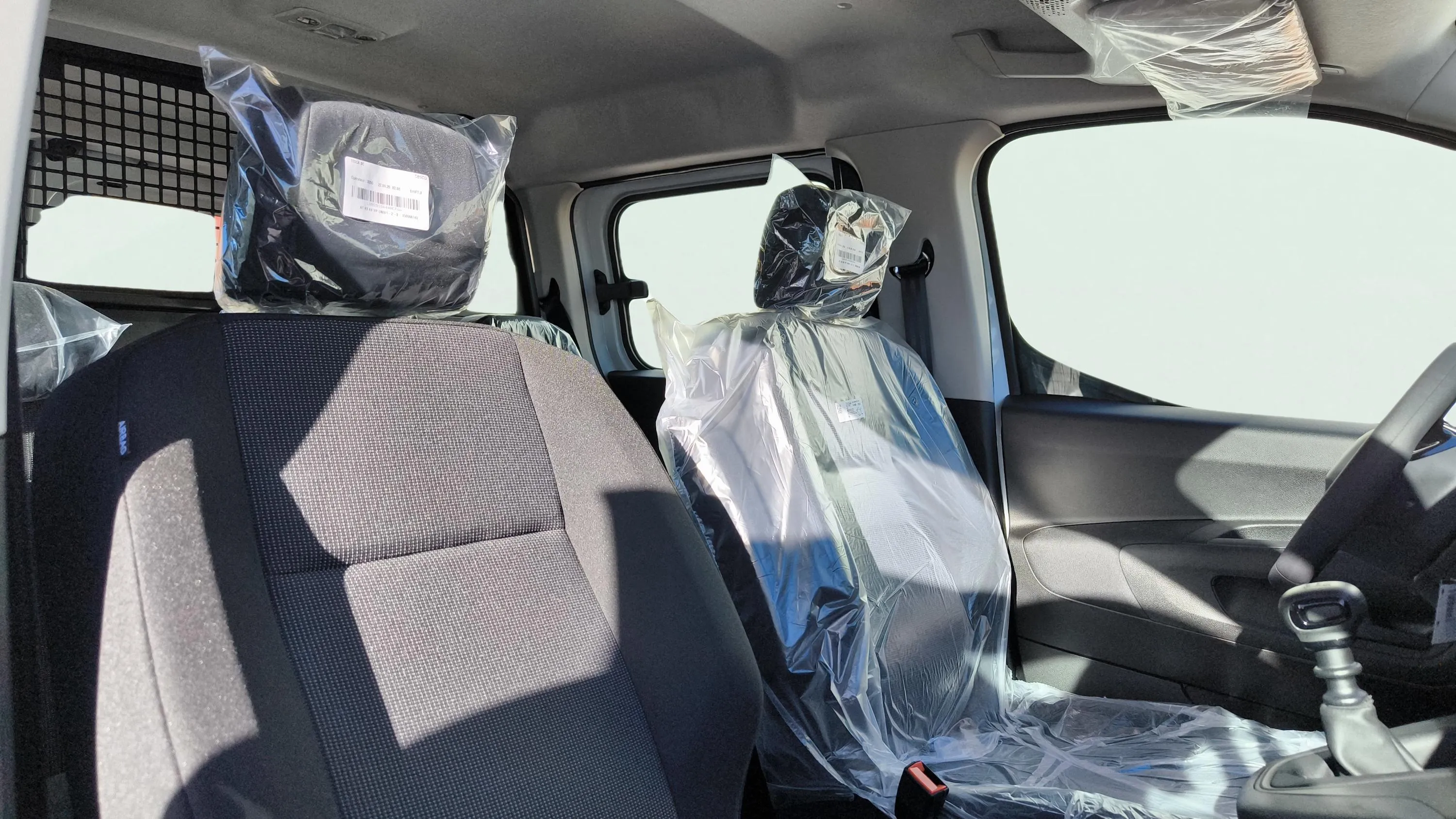 Peugeot Rifter Allure BlueHDi 100 - foto 15