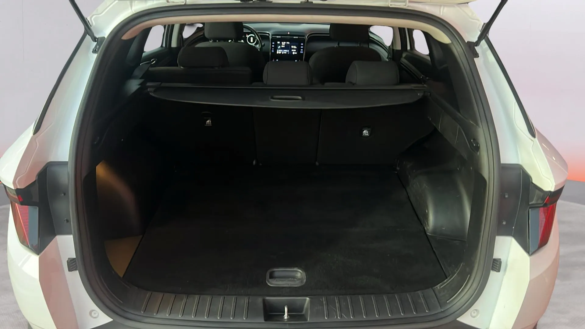 Hyundai Tucson 1.6 T-GDi PHEV Maxx 4x4 - foto 19