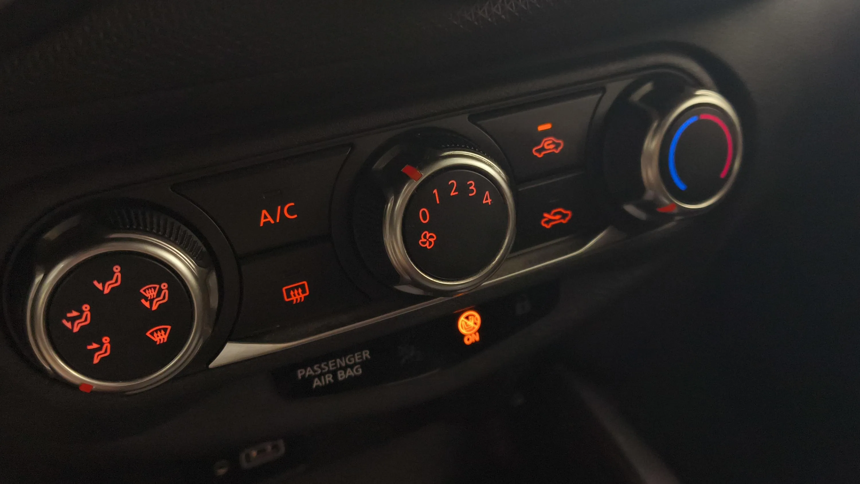 Nissan Juke DIG-T Acenta - foto 17