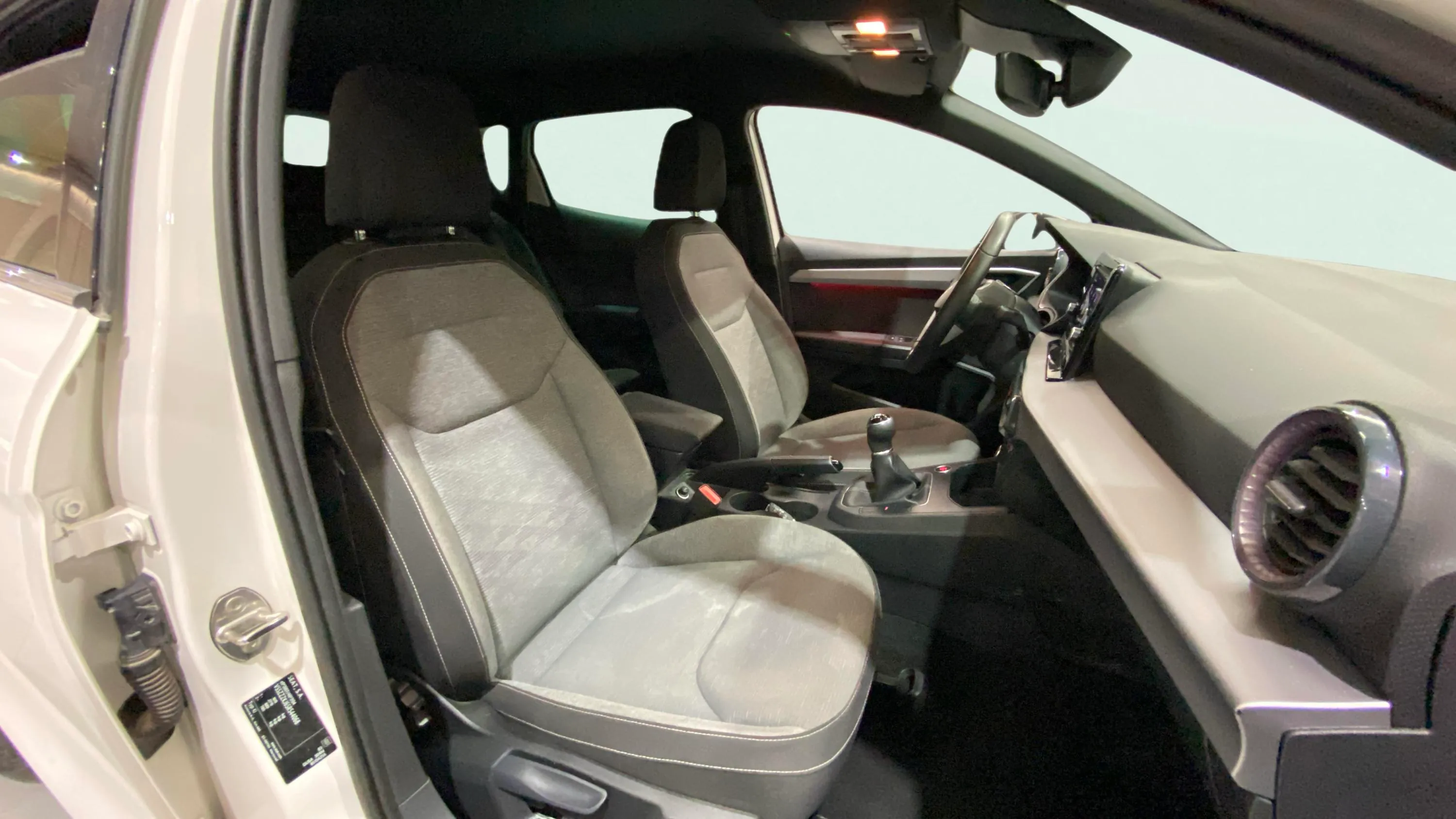 SEAT Ibiza 1.0 TSI Xcellence - foto 11