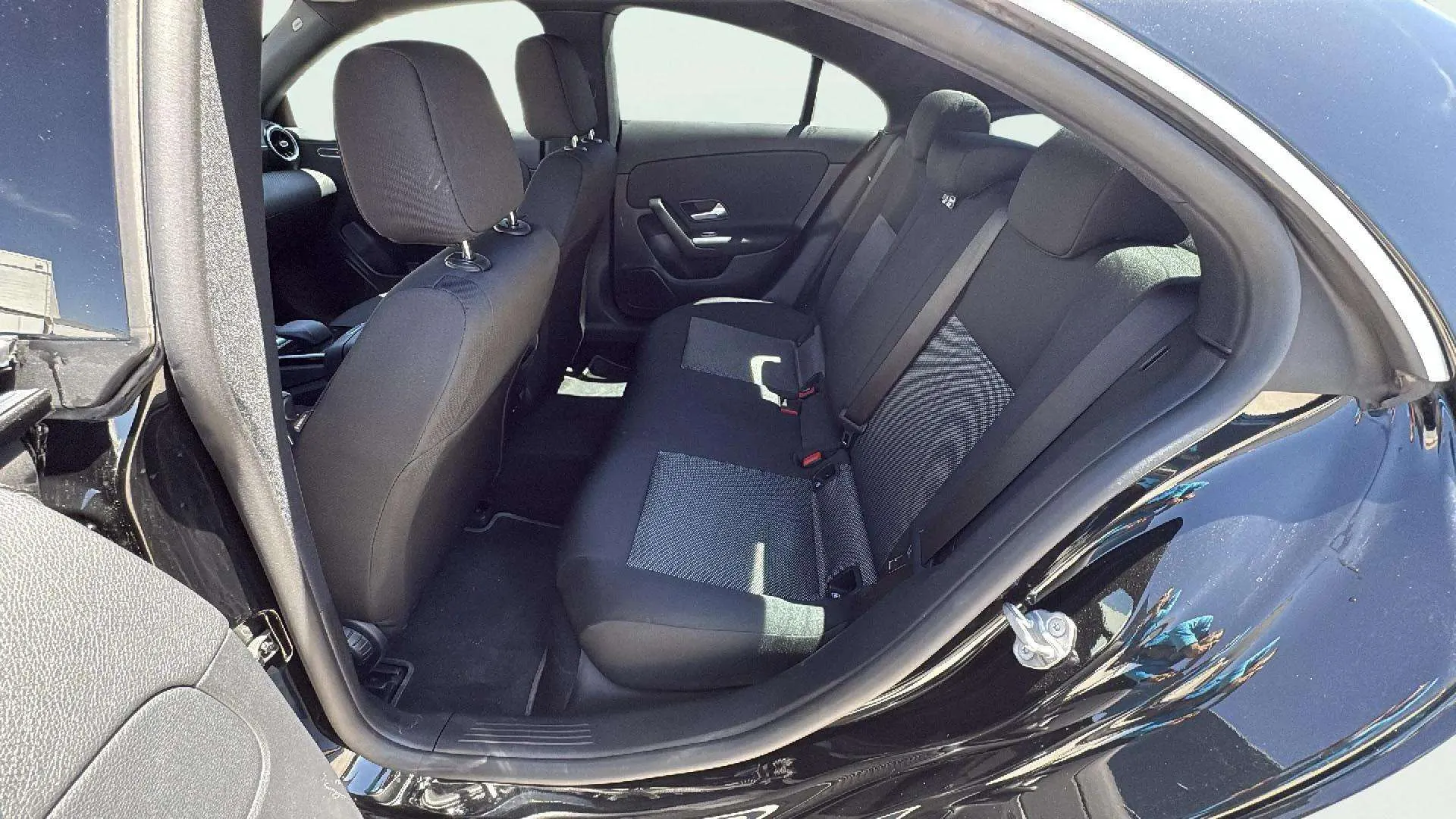 Mercedes-Benz CLA 200 D 4MATIC DCT - foto 12