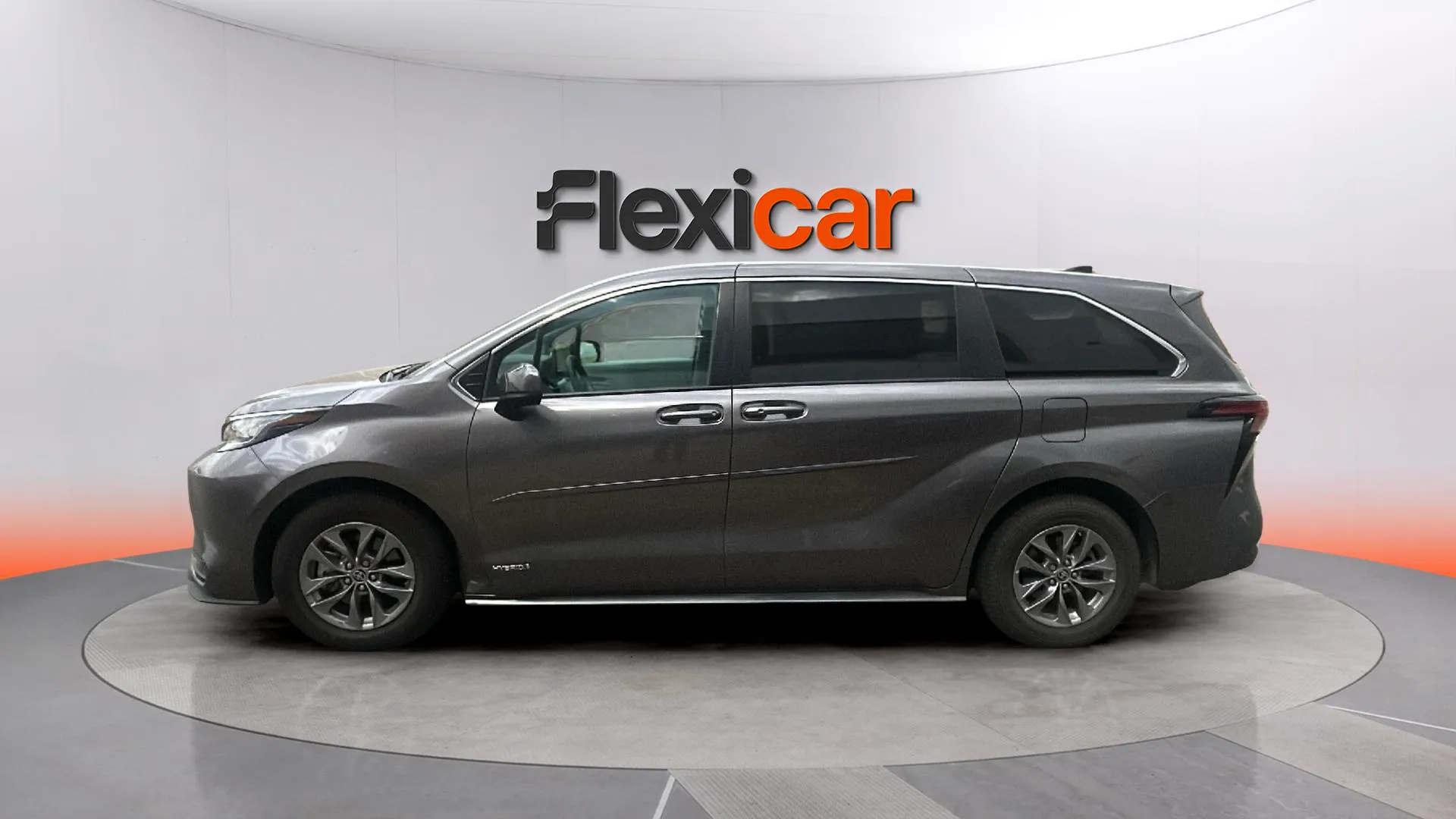 Toyota Sienna 2.5 Hybrid - foto 3