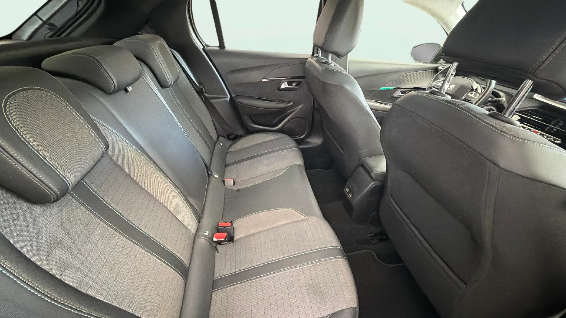 Peugeot 208 PureTech Active Pack - foto 17