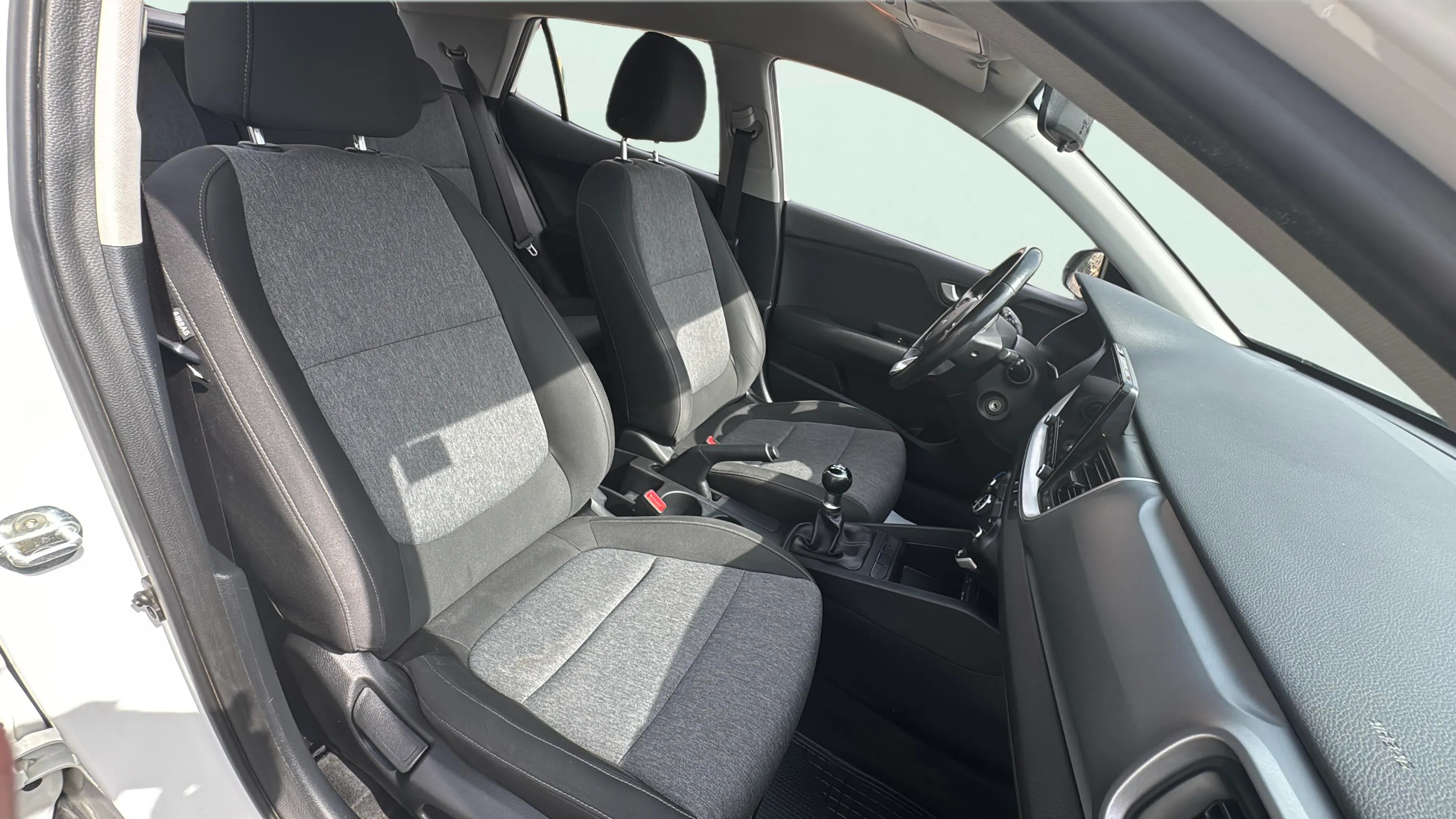 Kia Stonic 1.2 DPi Drive - foto 15