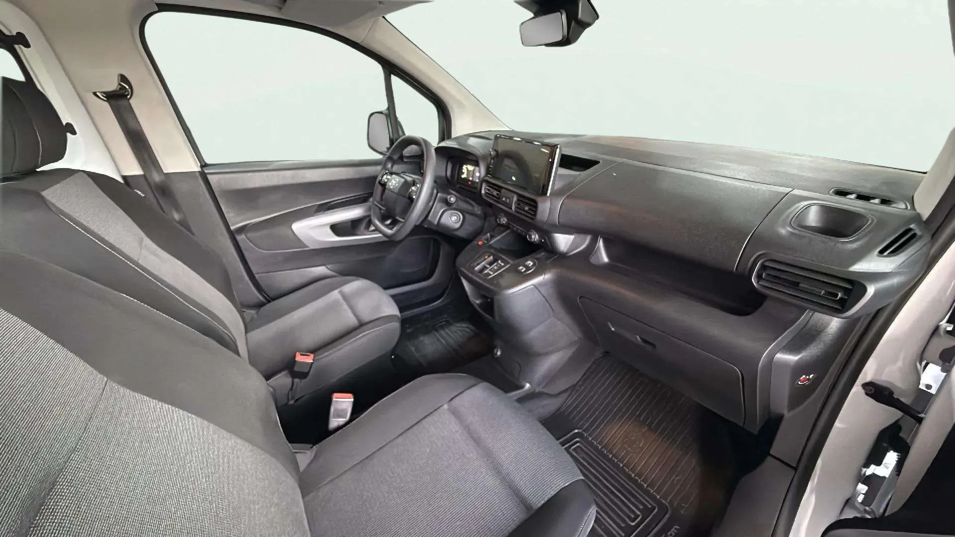 Toyota Proace City Family L1 1.5D 8AT Active - foto 12