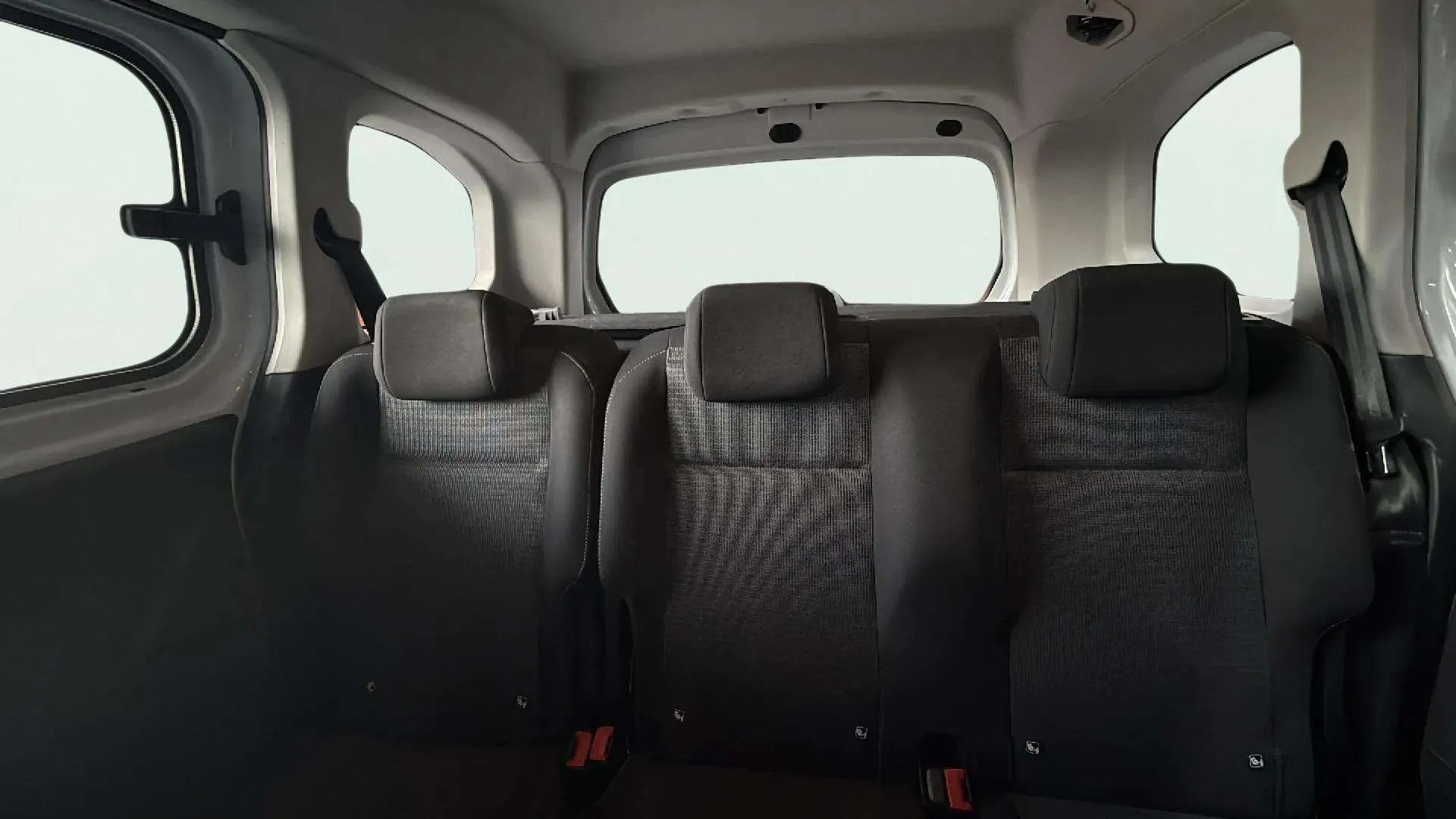 Toyota Proace City Family L1 1.5D 8AT Active - foto 13