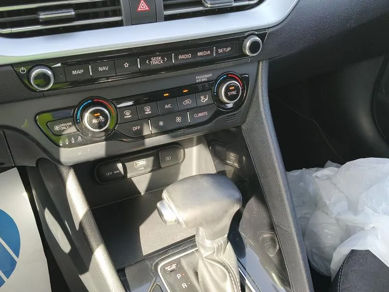 Kia Niro 1.6 GDi HEV Drive - foto 12