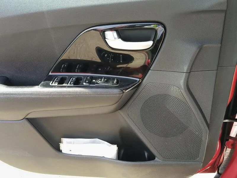 Kia Niro 1.6 GDi HEV Drive - foto 31