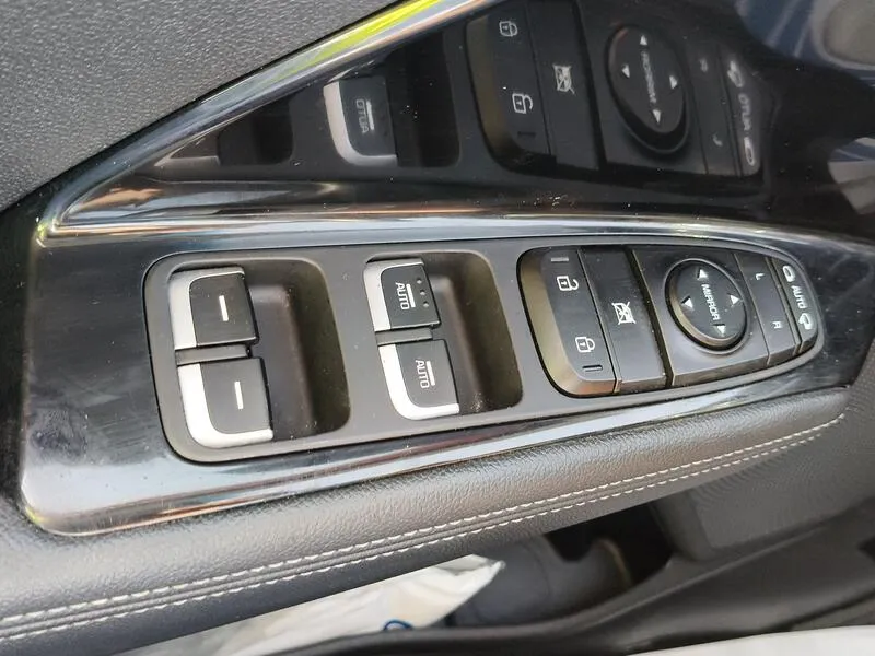Kia Niro 1.6 GDi HEV Drive - foto 30