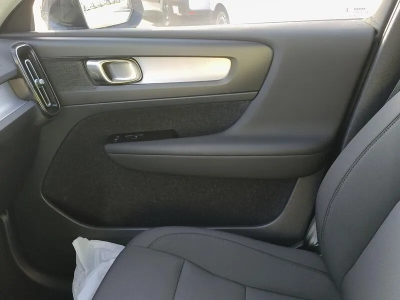 Volvo XC40 1.5 T4 Twin Recharge R-Design - foto 20
