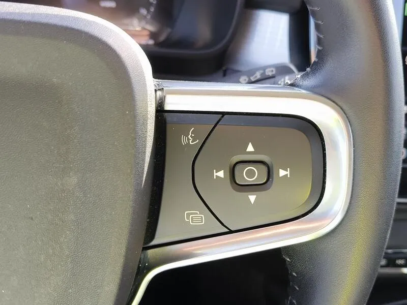 Volvo XC40 1.5 T4 Twin Recharge R-Design - foto 23