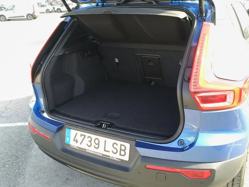 Volvo XC40 1.5 T4 Twin Recharge R-Design - foto 39