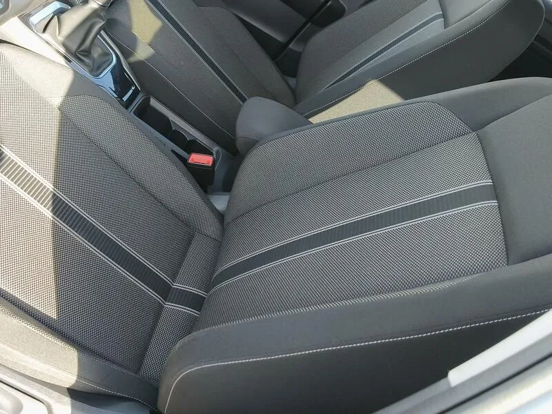 Volkswagen T-Roc Advance 2.0 TDI - foto 31