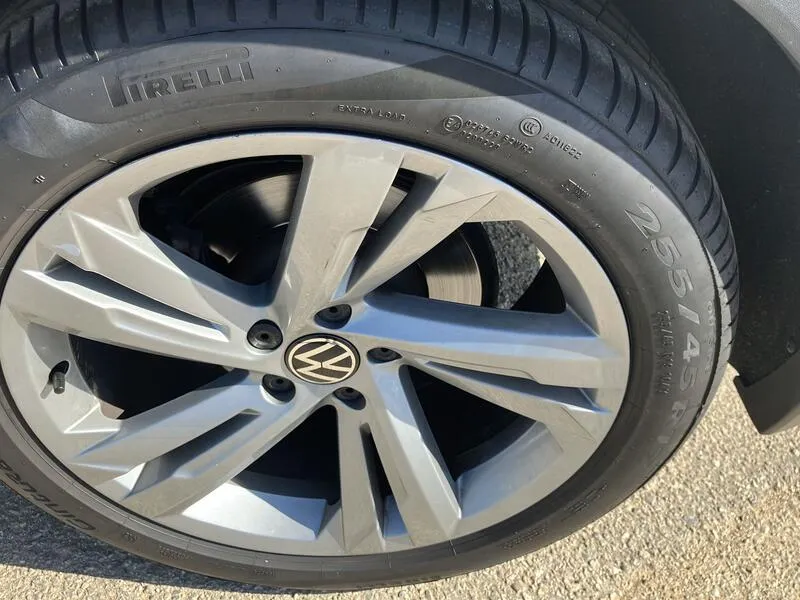 Volkswagen Tiguan R-Line 2.0 TDI - foto 27